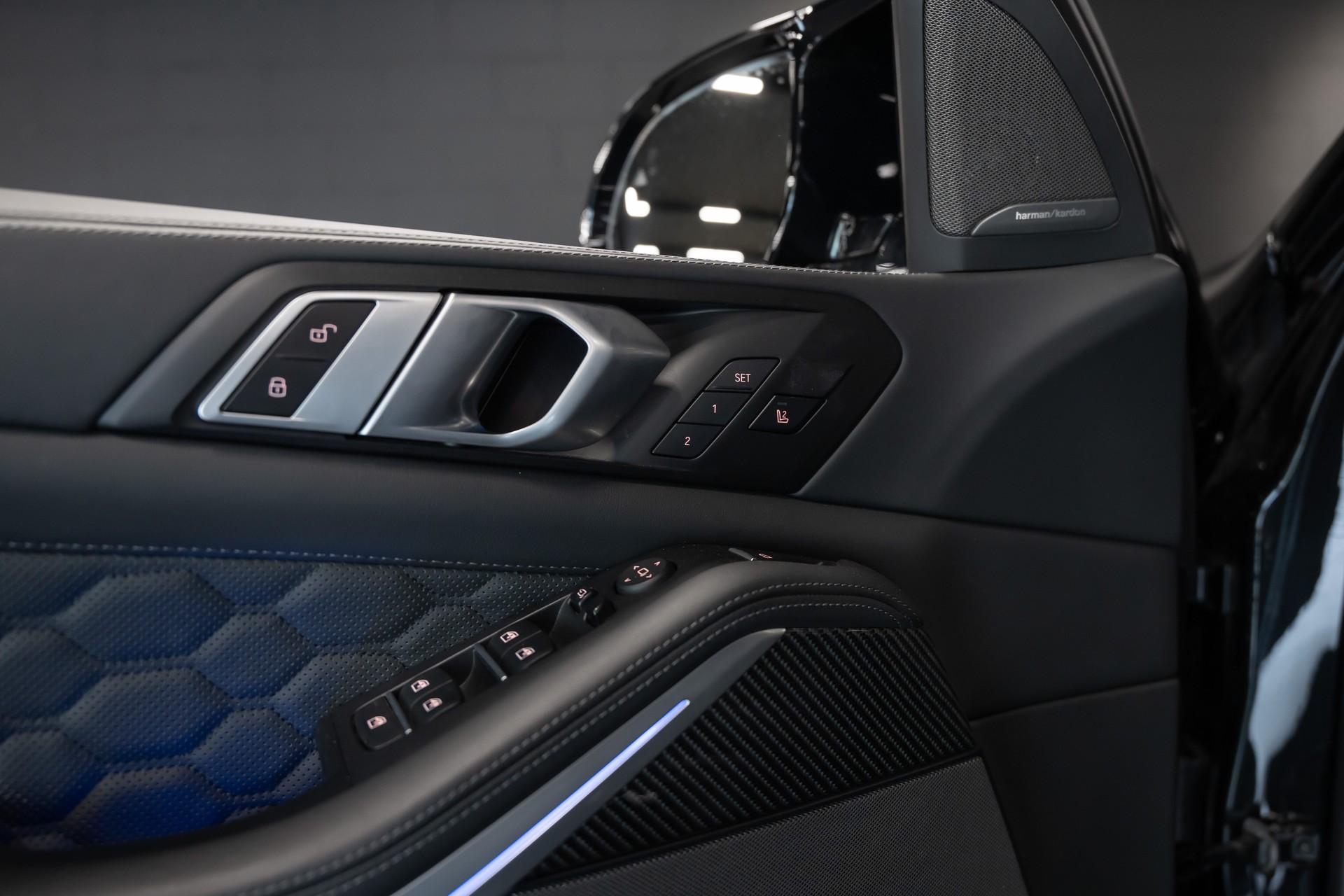 BMW X5M Competition / CH Auto / Werksgarantie / Vollausstattung / Sky Lounge / Thermoelectric /-image-14