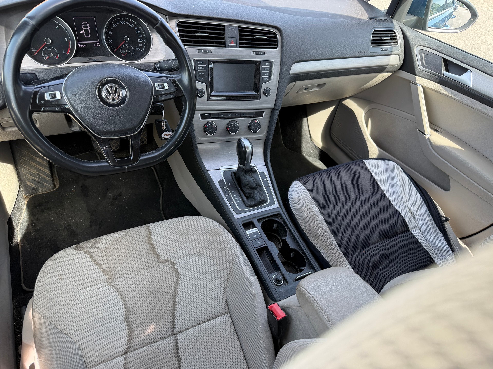 VW Golf 2.0 TDI Comfortline DSG-image-5