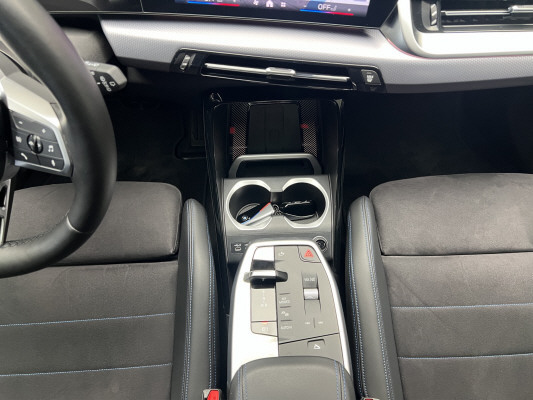 BMW iX1 xDrive 30 M Sport Pro-image-11
