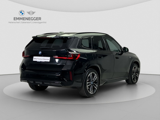 BMW iX1 xDrive 30 M Sport Pro-image-4