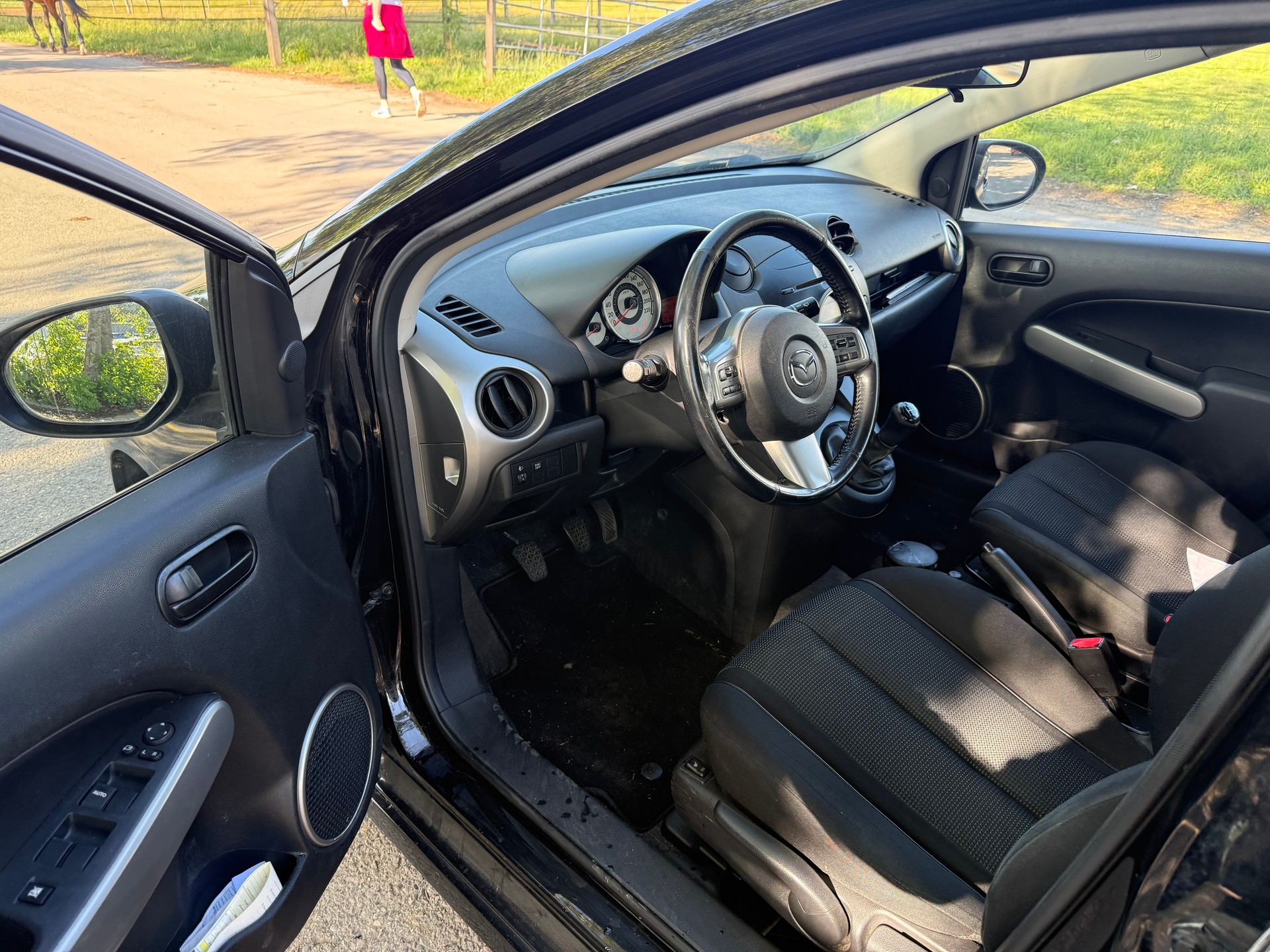 MAZDA 2 1.5i 16V Sport-image-11