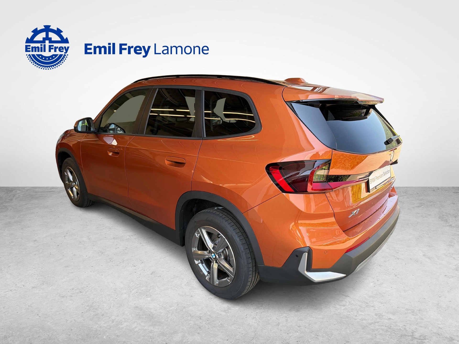 BMW X1 20d xDrive-showroom-element-3