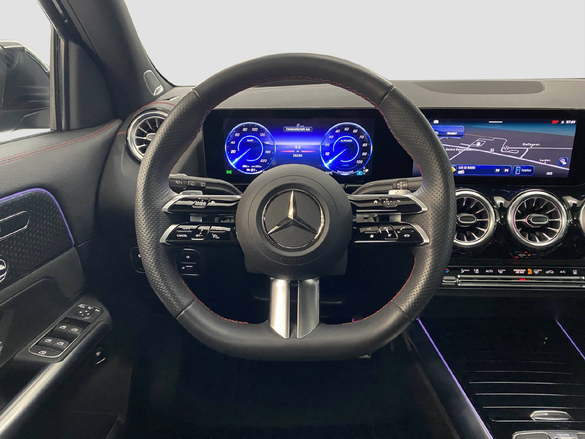 MERCEDES-BENZ EQA 350 Swiss Star AMG Line 4MATIC-image-9