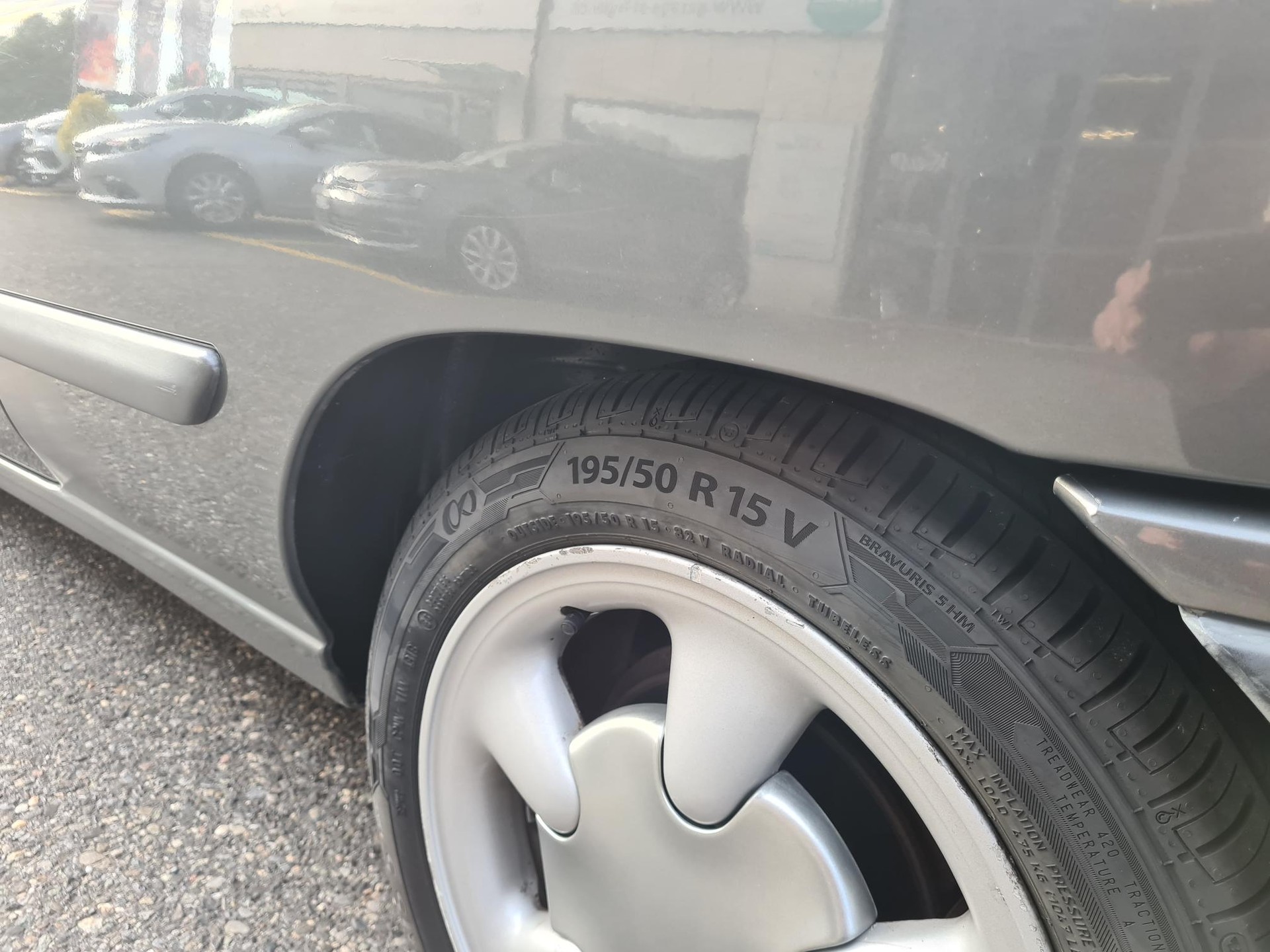 RENAULT Clio 1.8 16V-image-11
