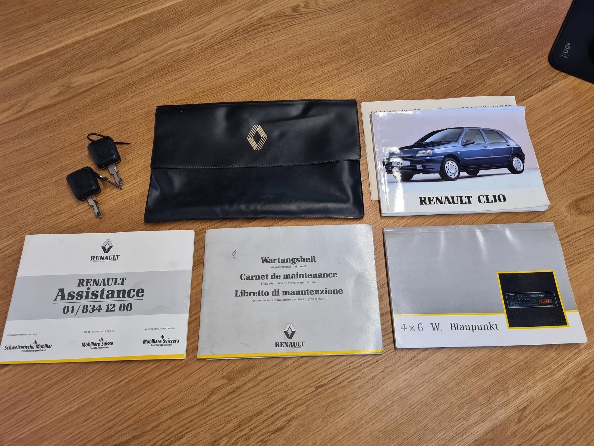 RENAULT Clio 1.8 16V-image-13