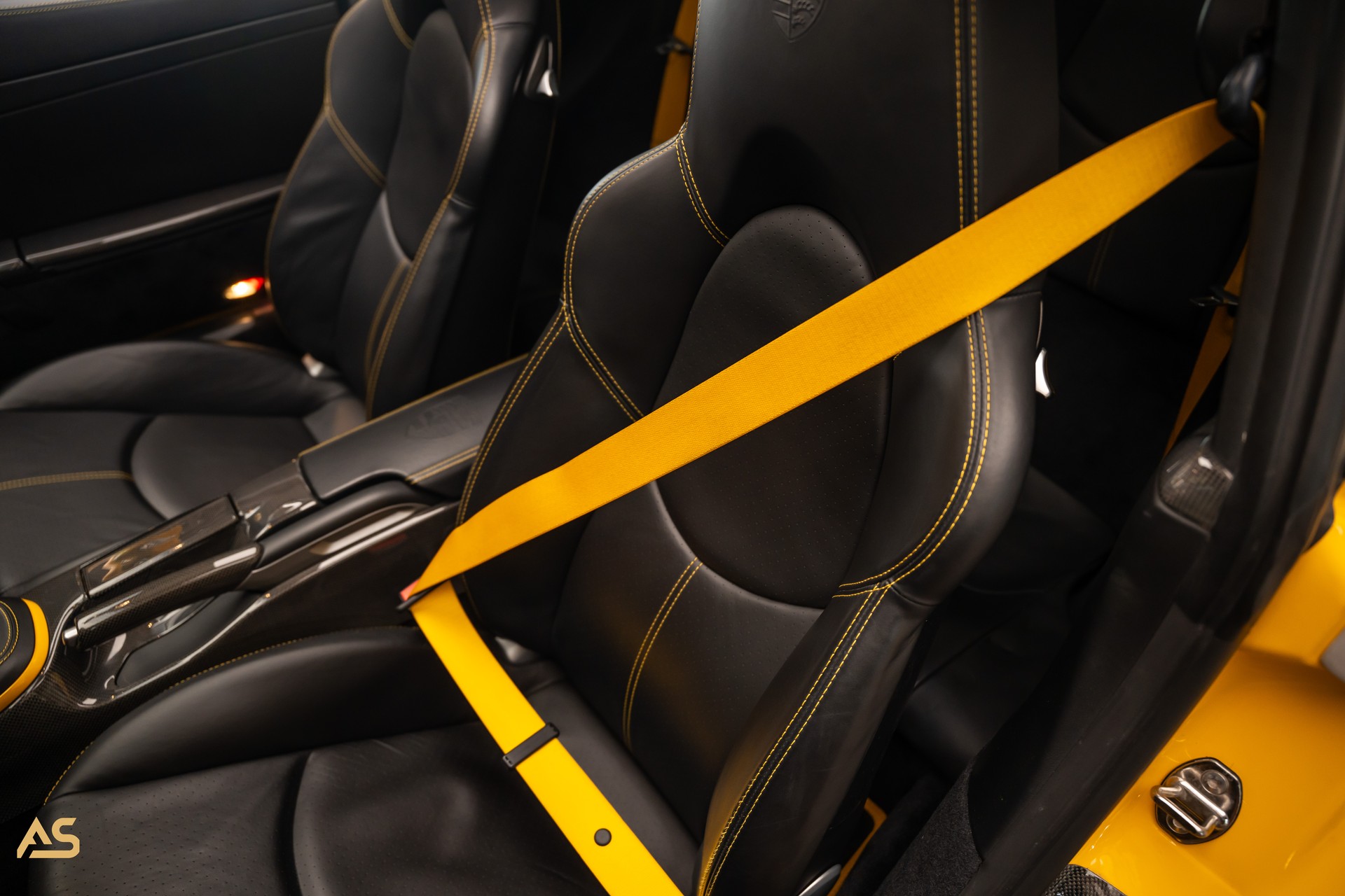 PORSCHE 911 Turbo Coupé (997) *SPEED YELLOW* Porsche Exclusive Sonderbestellung mit Porsche Classic Zertifikat-image-24