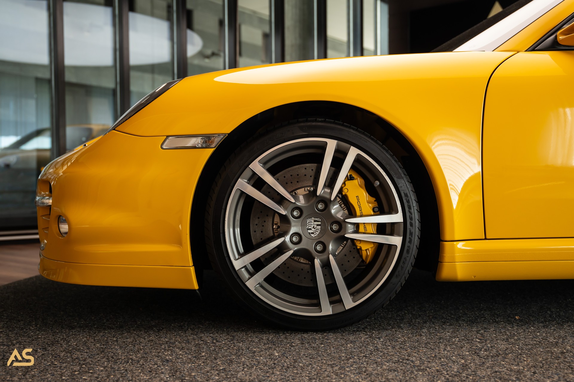 PORSCHE 911 Turbo Coupé PDK (997.2) *SPEED YELLOW* Porsche Exclusive Sonderbestellung mit Porsche Classic Zertifikat-showroom-element-3