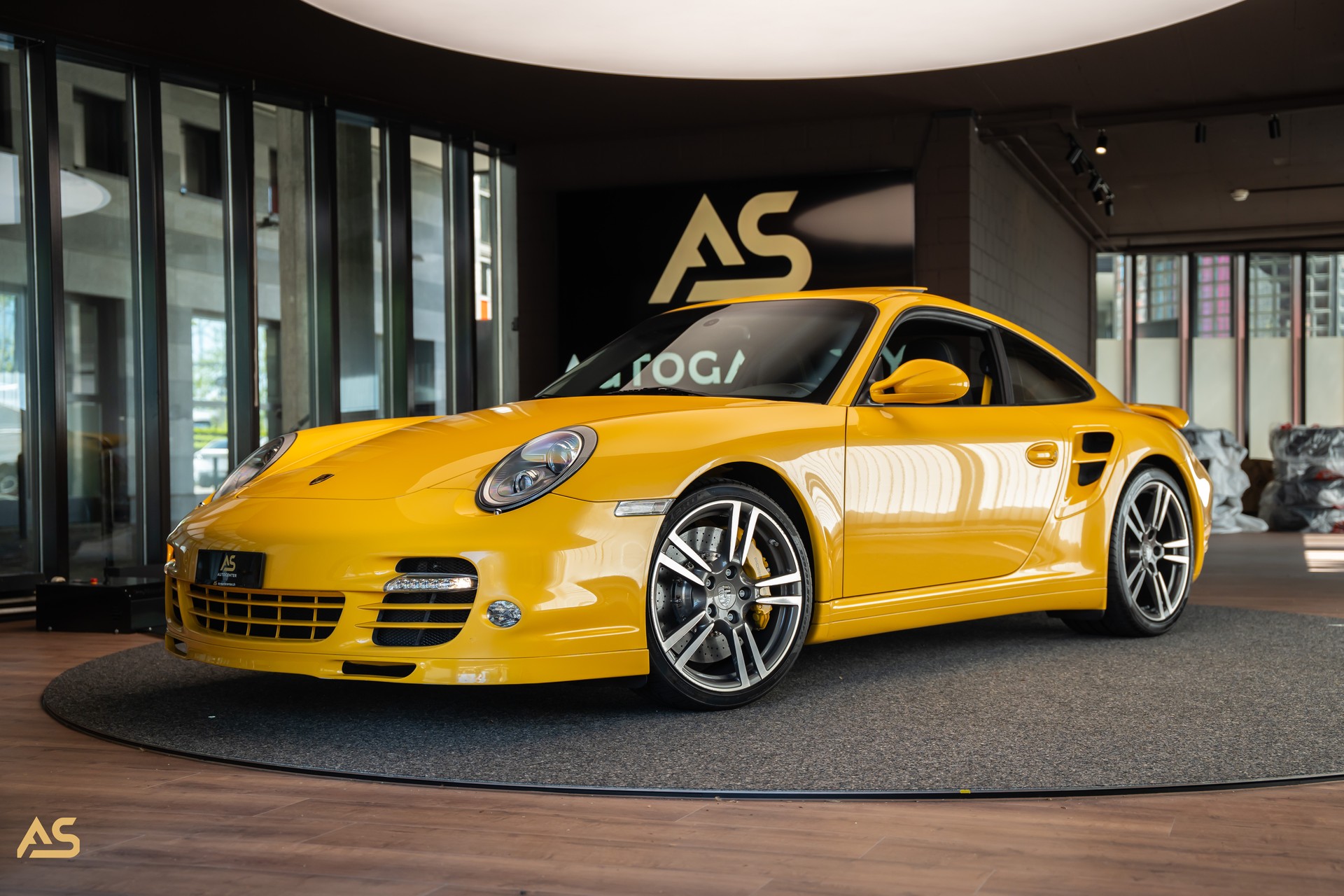 PORSCHE 911 Turbo Coupé (997) *SPEED YELLOW* Porsche Exclusive Sonderbestellung mit Porsche Classic Zertifikat