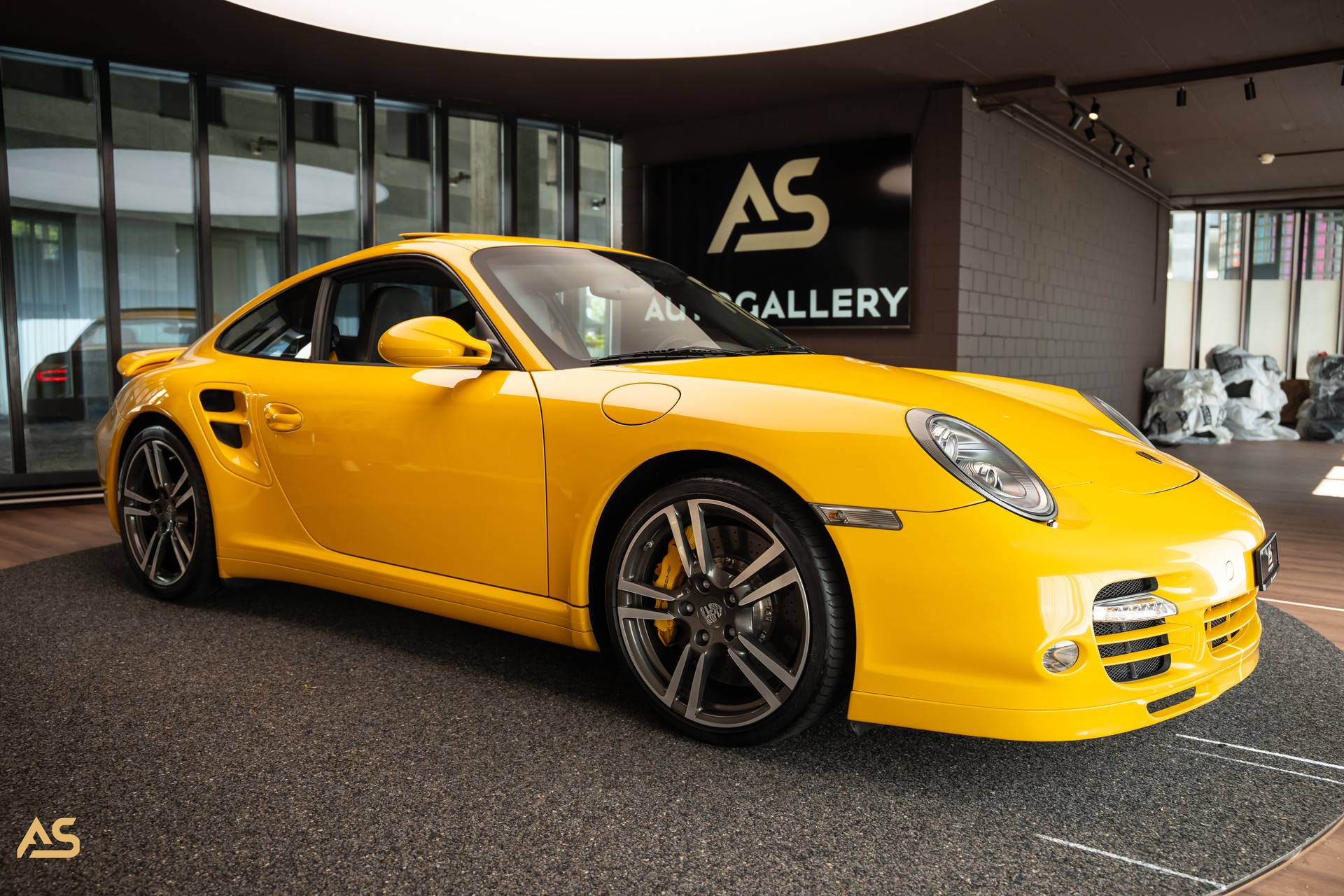 PORSCHE 911 Turbo Coupé (997) *SPEED YELLOW* Porsche Exclusive Sonderbestellung mit Porsche Classic Zertifikat-image-9