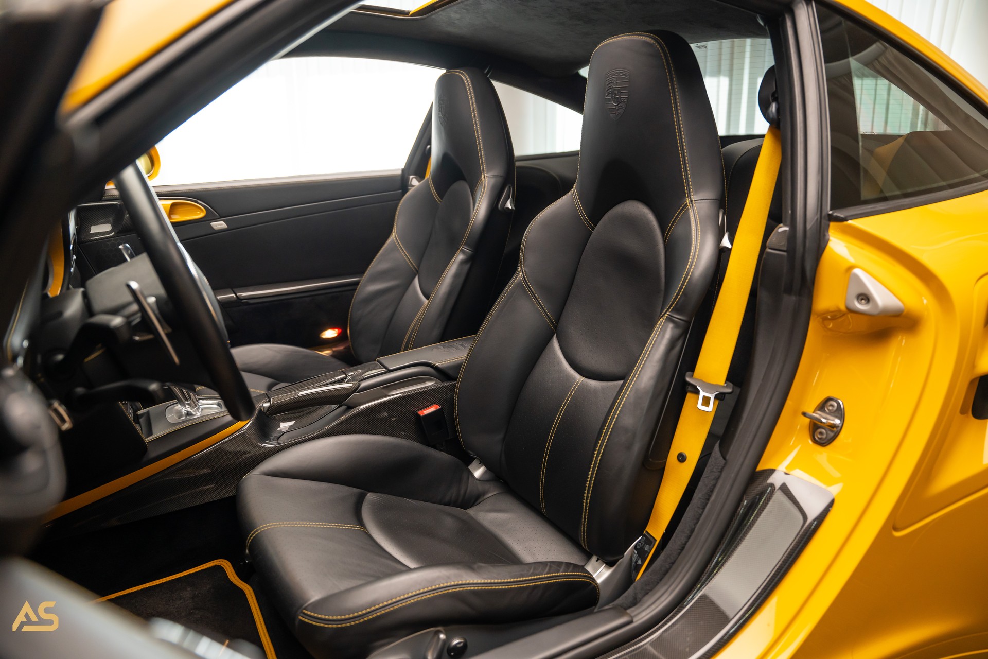 PORSCHE 911 Turbo Coupé (997) *SPEED YELLOW* Porsche Exclusive Sonderbestellung mit Porsche Classic Zertifikat-image-17