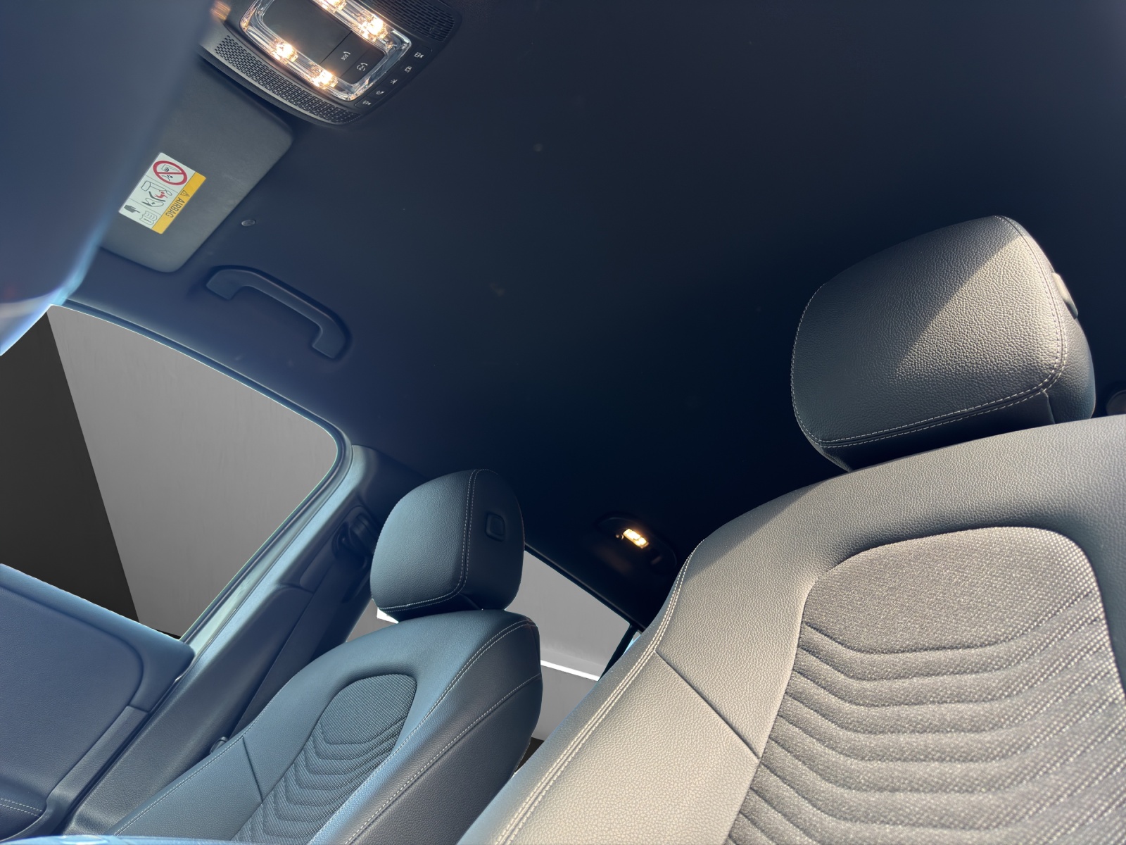 MERCEDES-BENZ GLB 220 d 4M 8G-Tronic-image-13