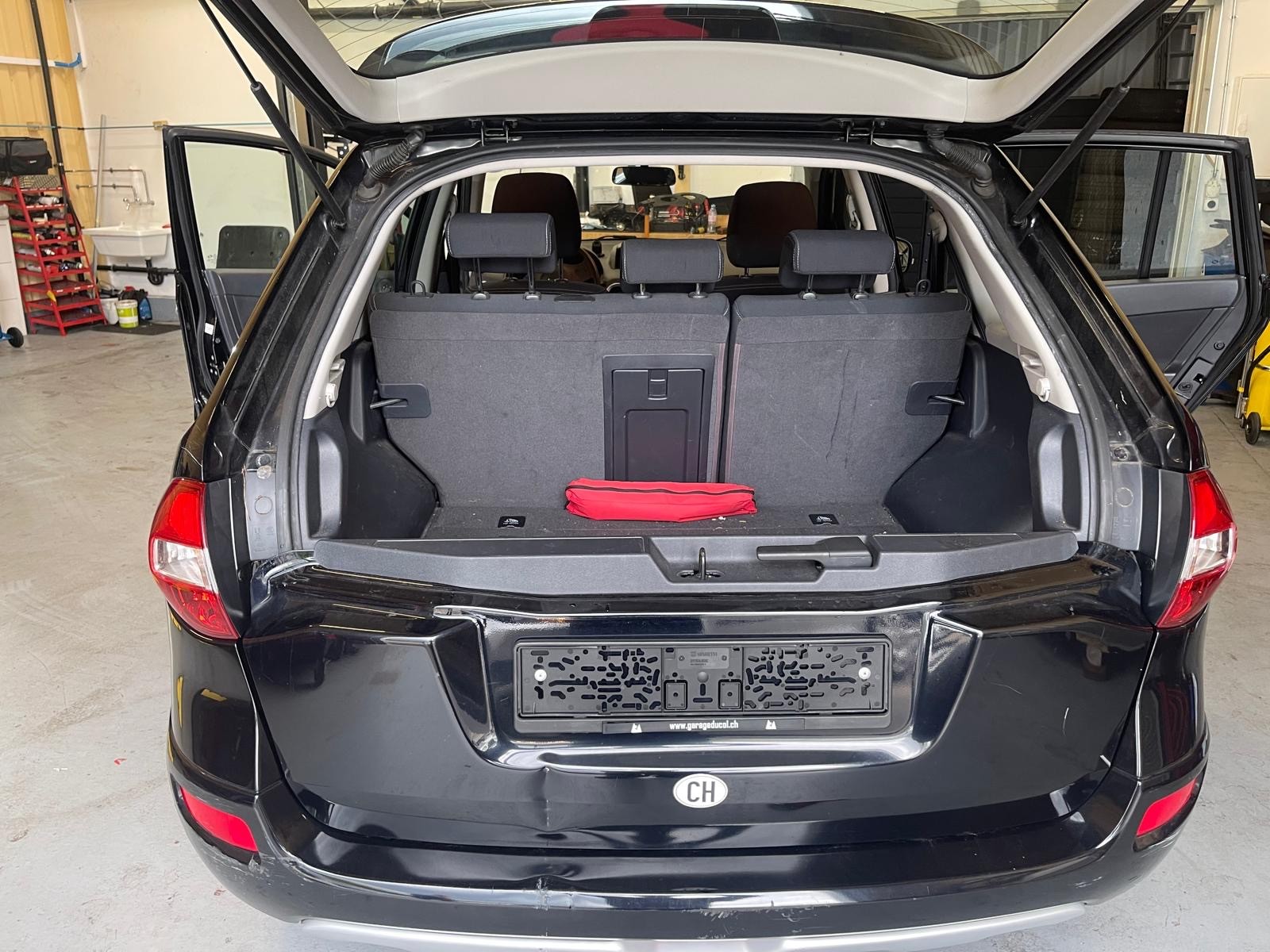 RENAULT Koleos 2.5 Dynamique 4x4-image-9