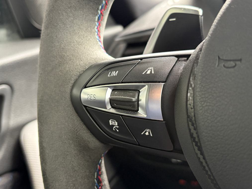 BMW M240i xDrive Steptronic-image-6