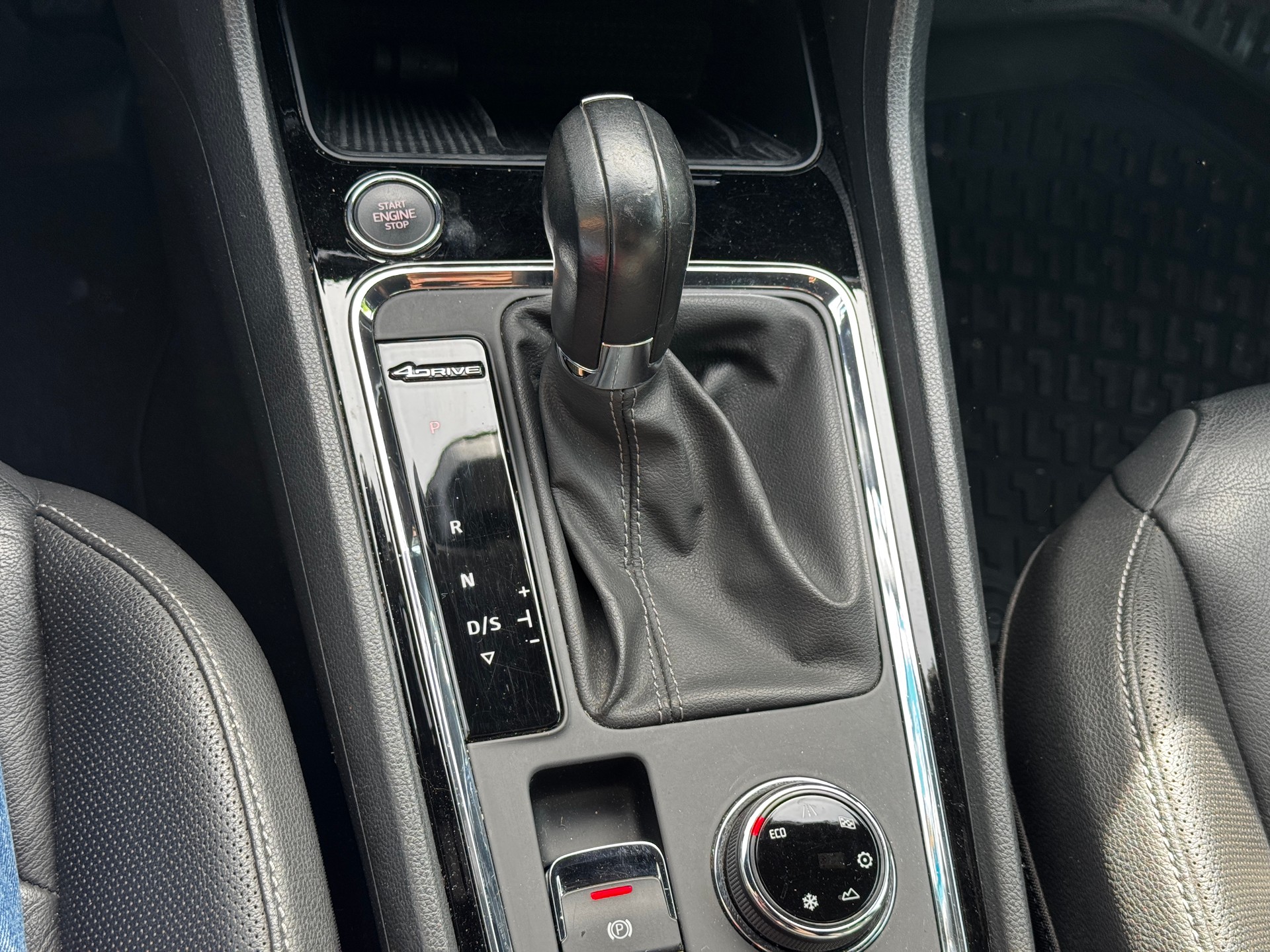 SEAT Ateca 2.0 TDI CR Xcellence 4Drive DSG-image-10