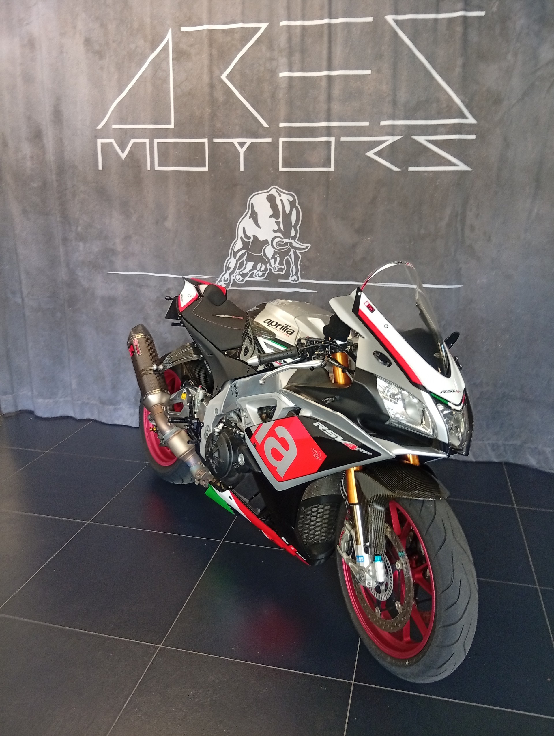 APRILIA RSV4 RR-image-5