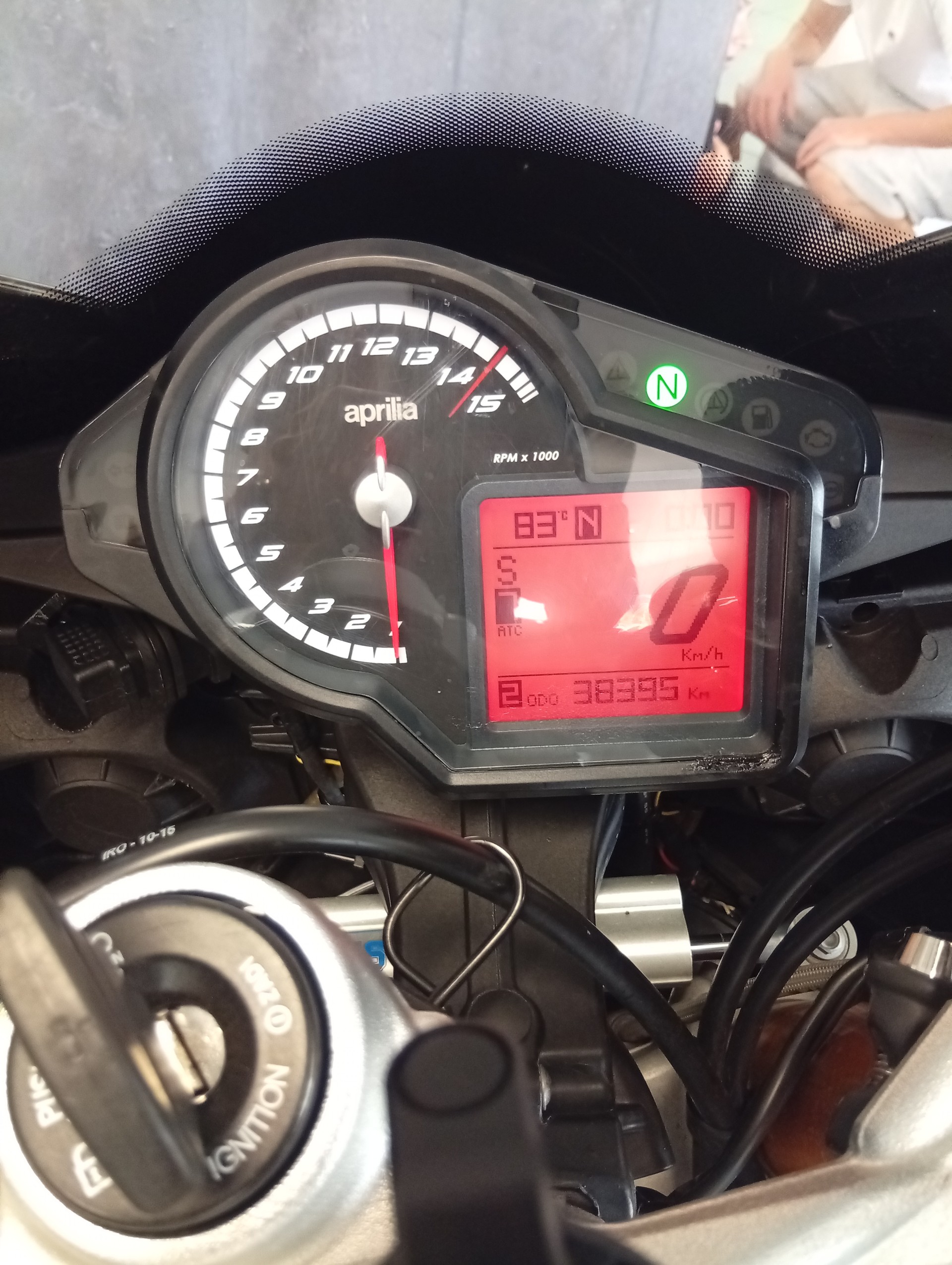 APRILIA RSV4 RR-image-6
