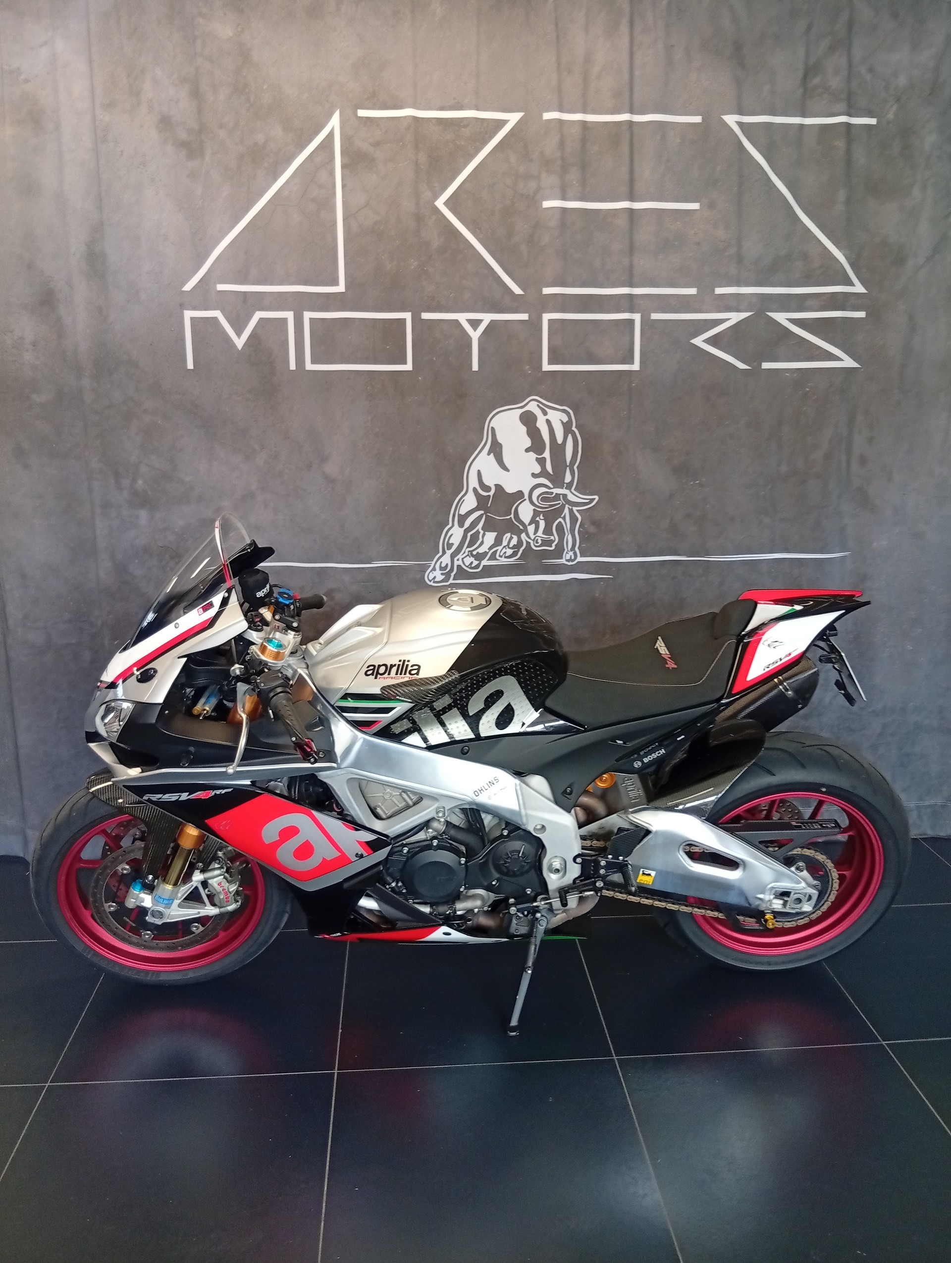 APRILIA RSV4 RR-image-2