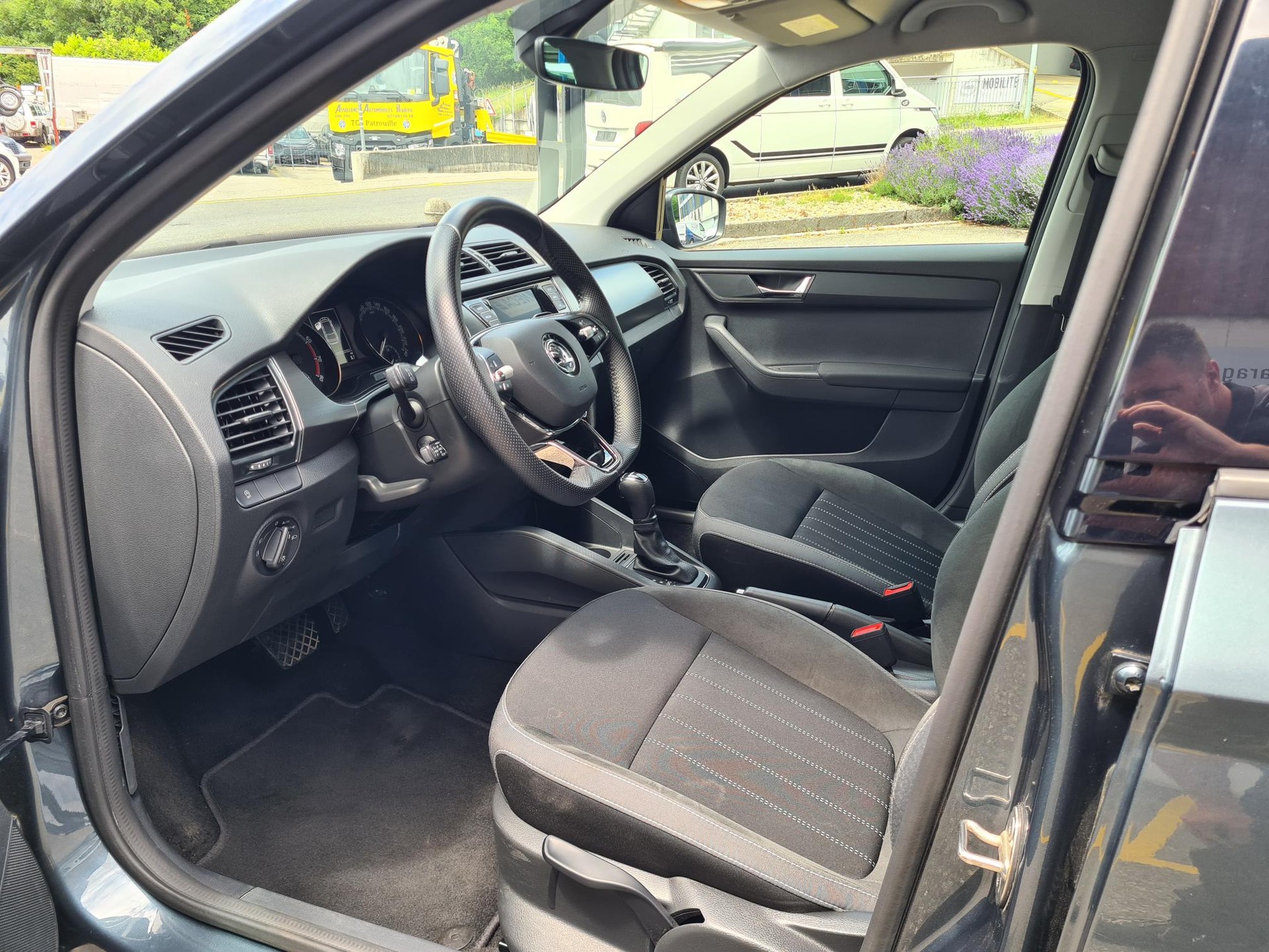 SKODA Fabia Combi 1.0 TSI Style DSG-image-7