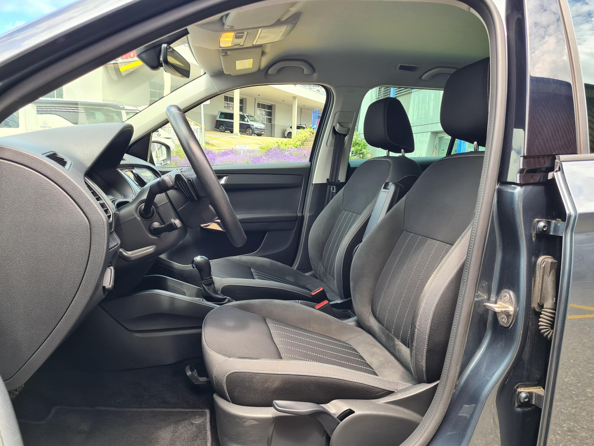 SKODA Fabia Combi 1.0 TSI Style DSG-image-8