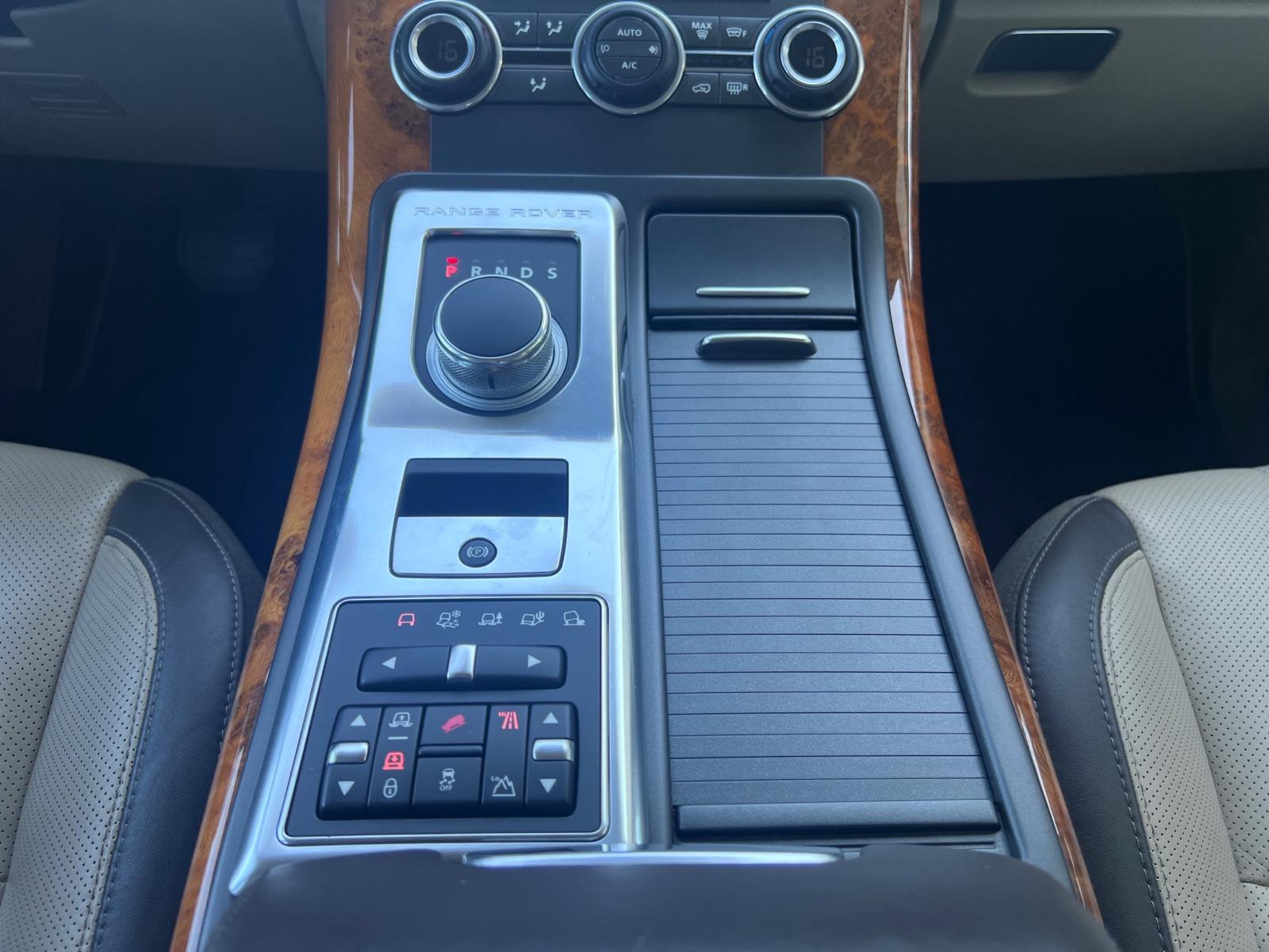 LAND ROVER Range Rover Sport 3.0 TDV6 Autobiography Automatic-image-17