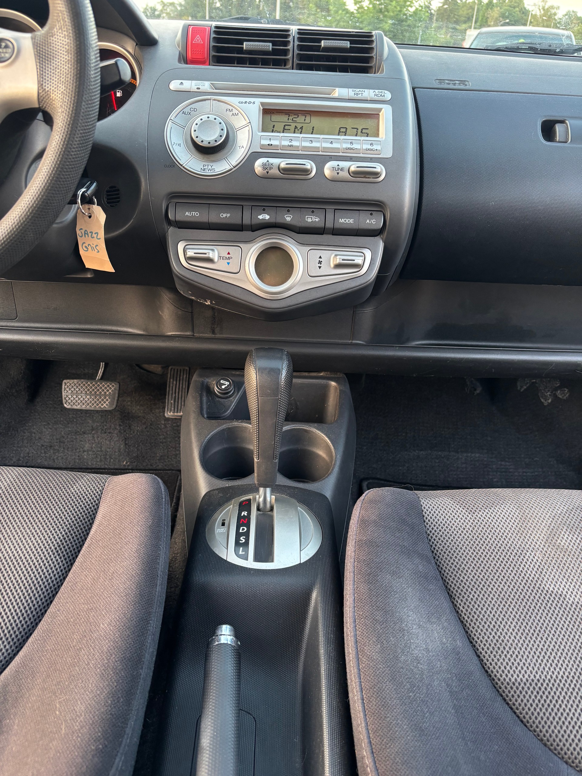 HONDA Jazz 1.4i ES-image-10
