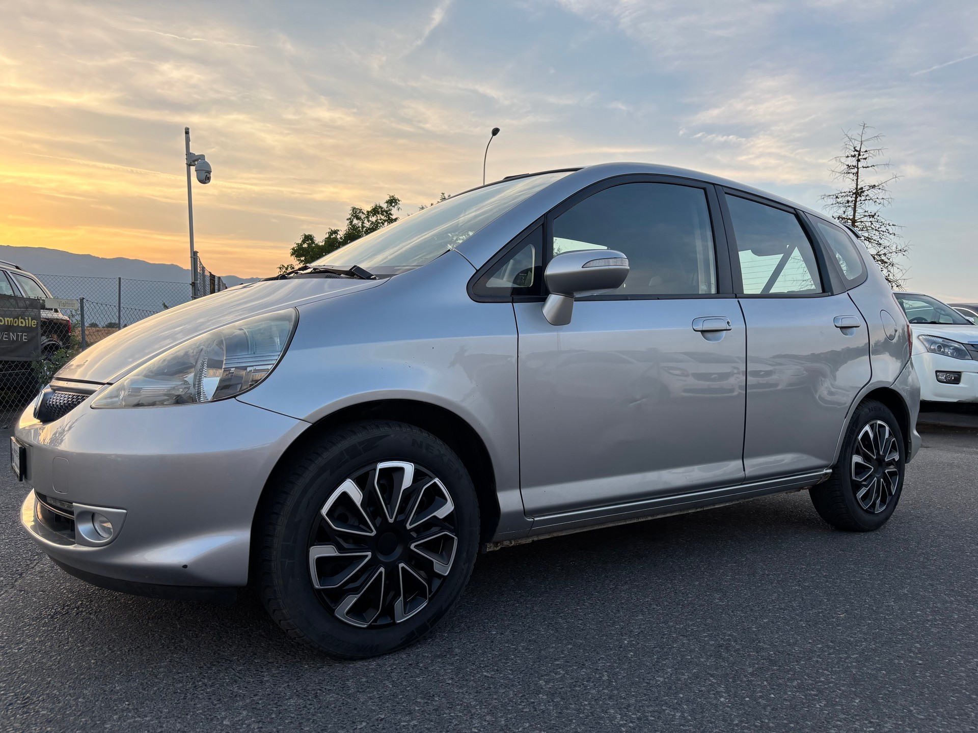 HONDA Jazz 1.4i ES-showroom-element-3