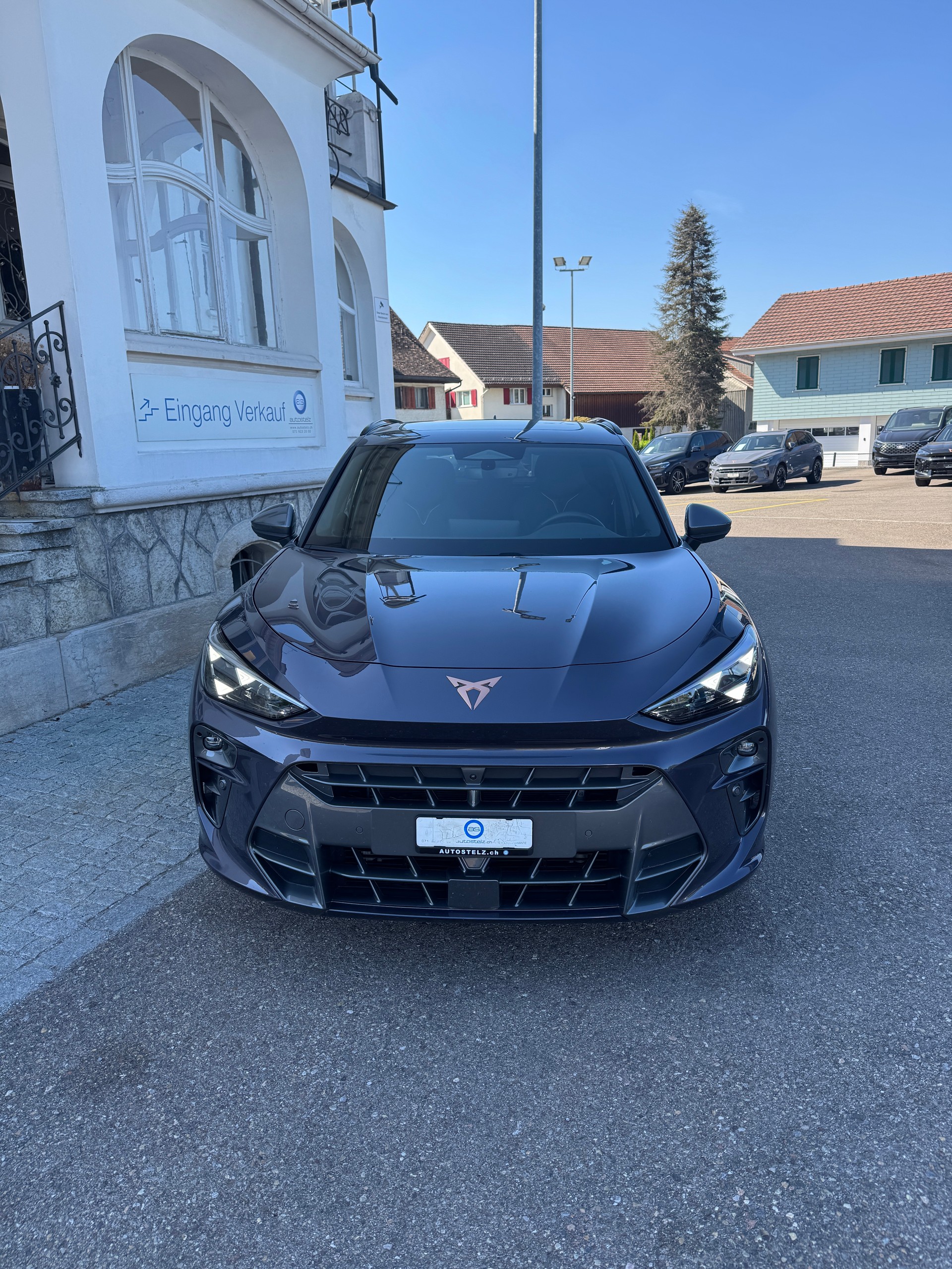 CUPRA Terramar 2.0 TSI VZ 4Drive DSG **** SONDERLACK DARK VOID MET ***-showroom-element-1