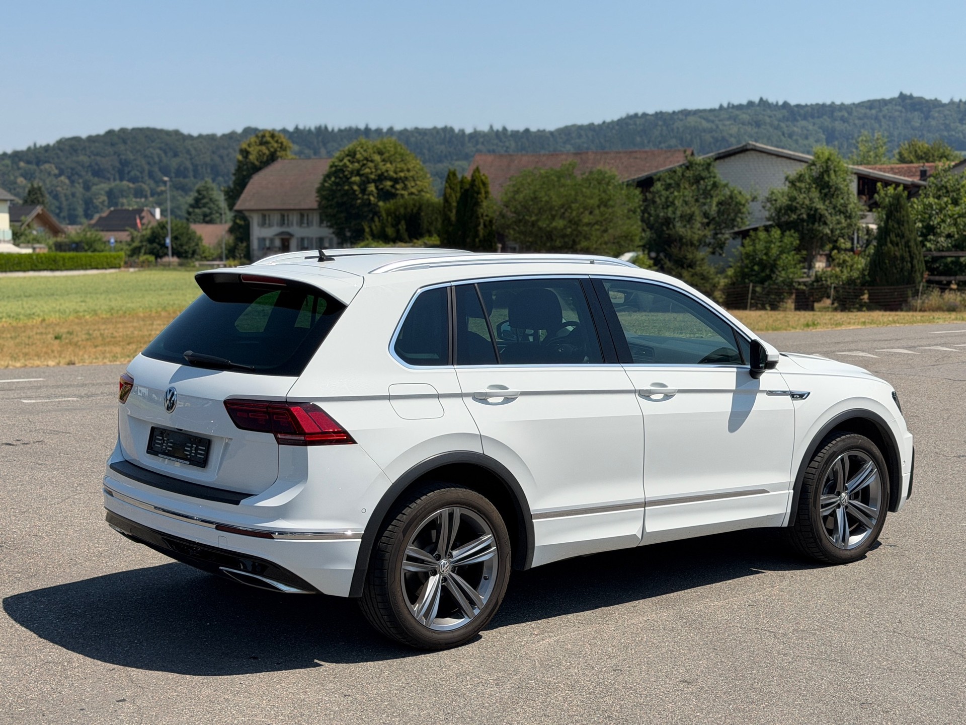 VW Tiguan 2.0TSI Highline 4Motion DSG-image-14