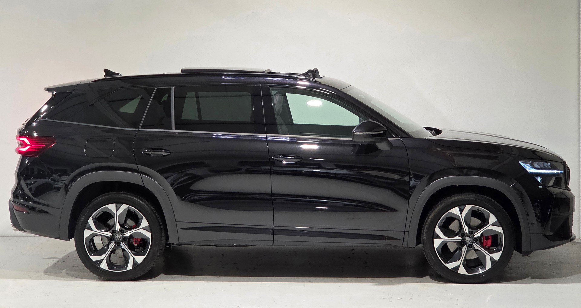 SKODA Kodiaq 2.0 TSI RS 4x4-image-28