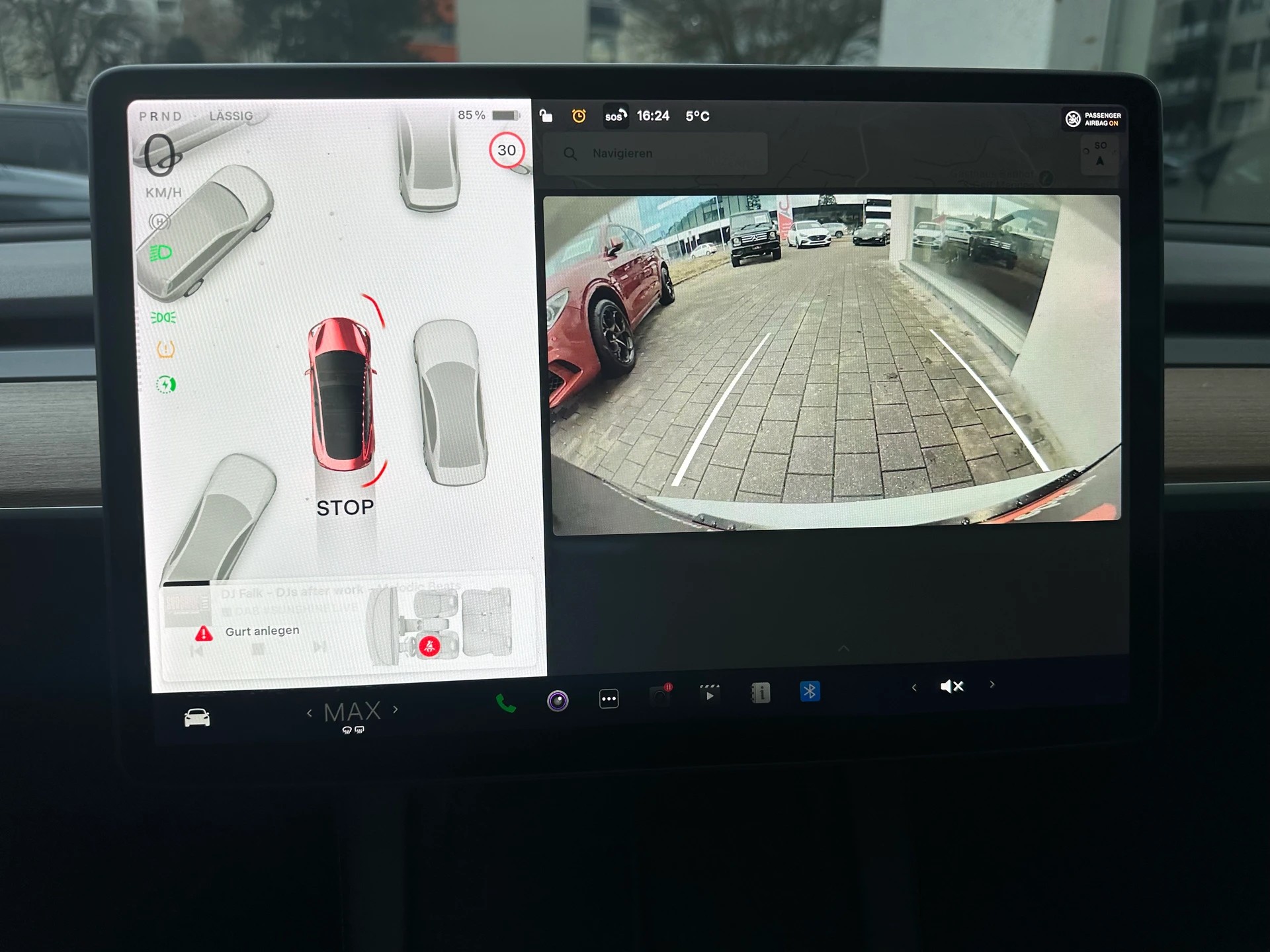 TESLA Model 3-image-7