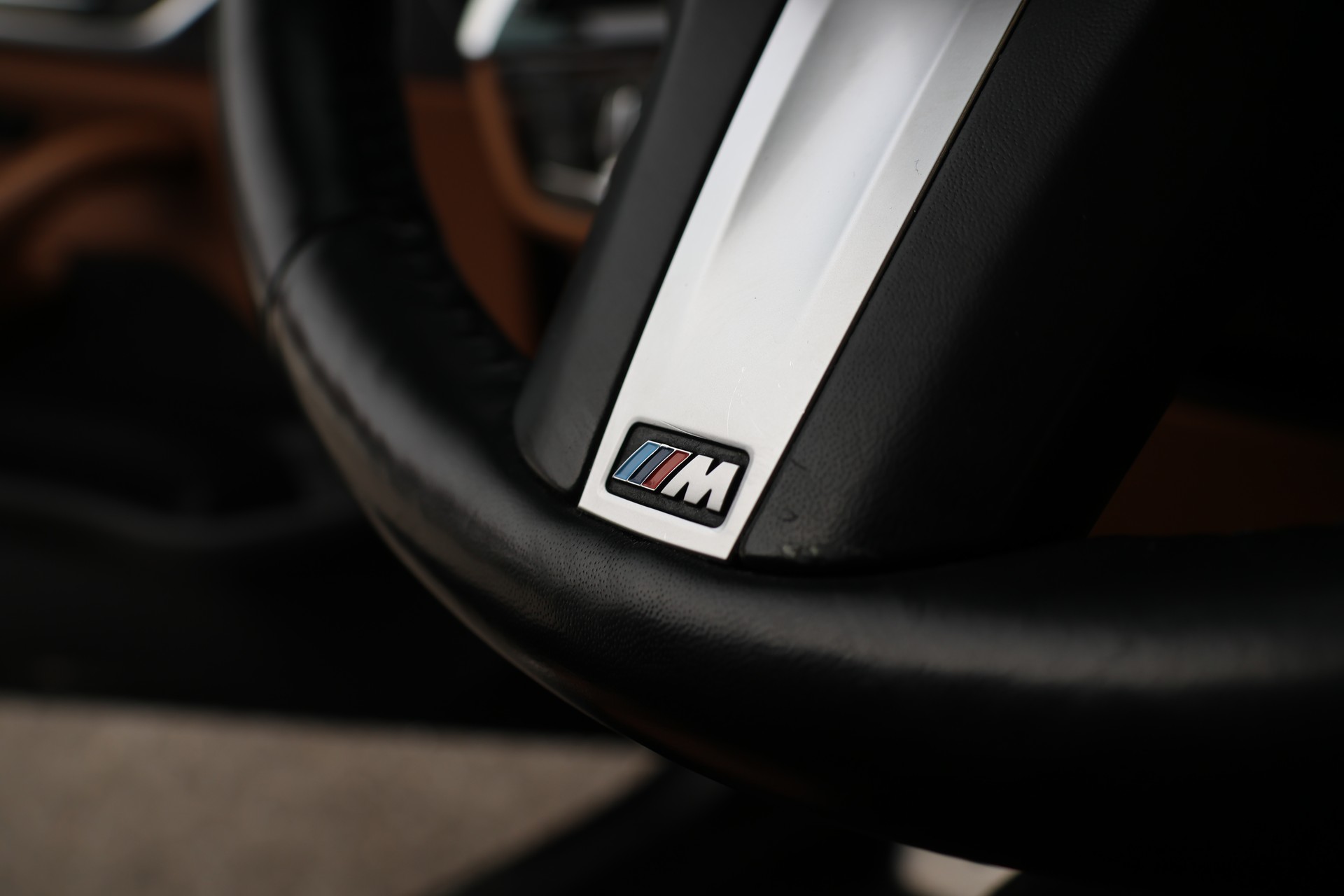 BMW M550d xDrive Touring Steptronic (CH) + 2.0T AHK-image-15