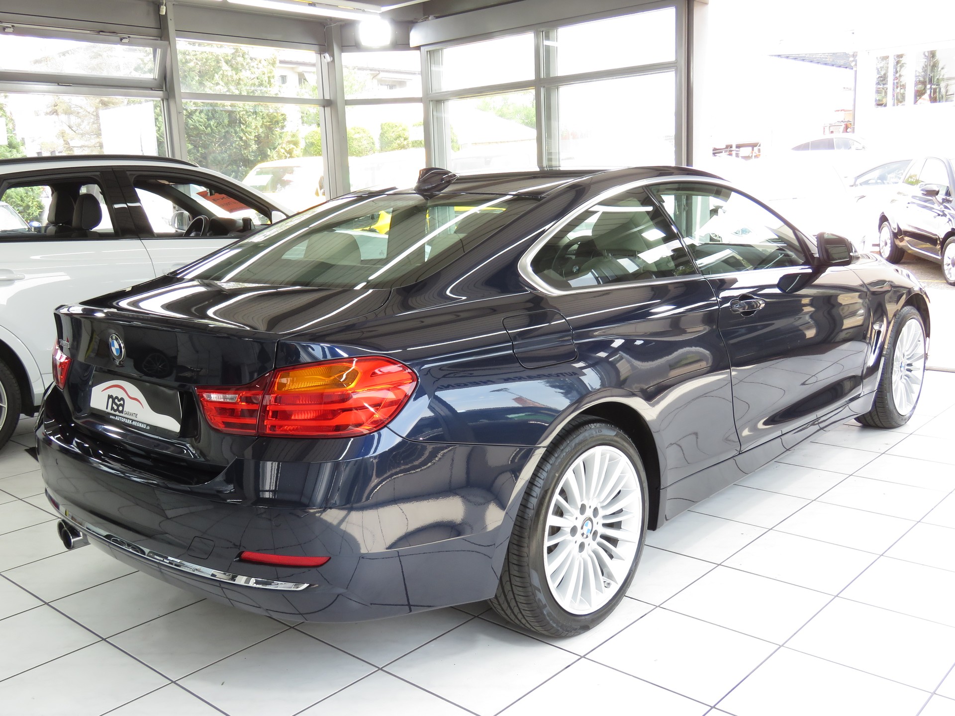 BMW 430i Coupé xDrive Luxury Line Steptronic (Automat)-showroom-element-3