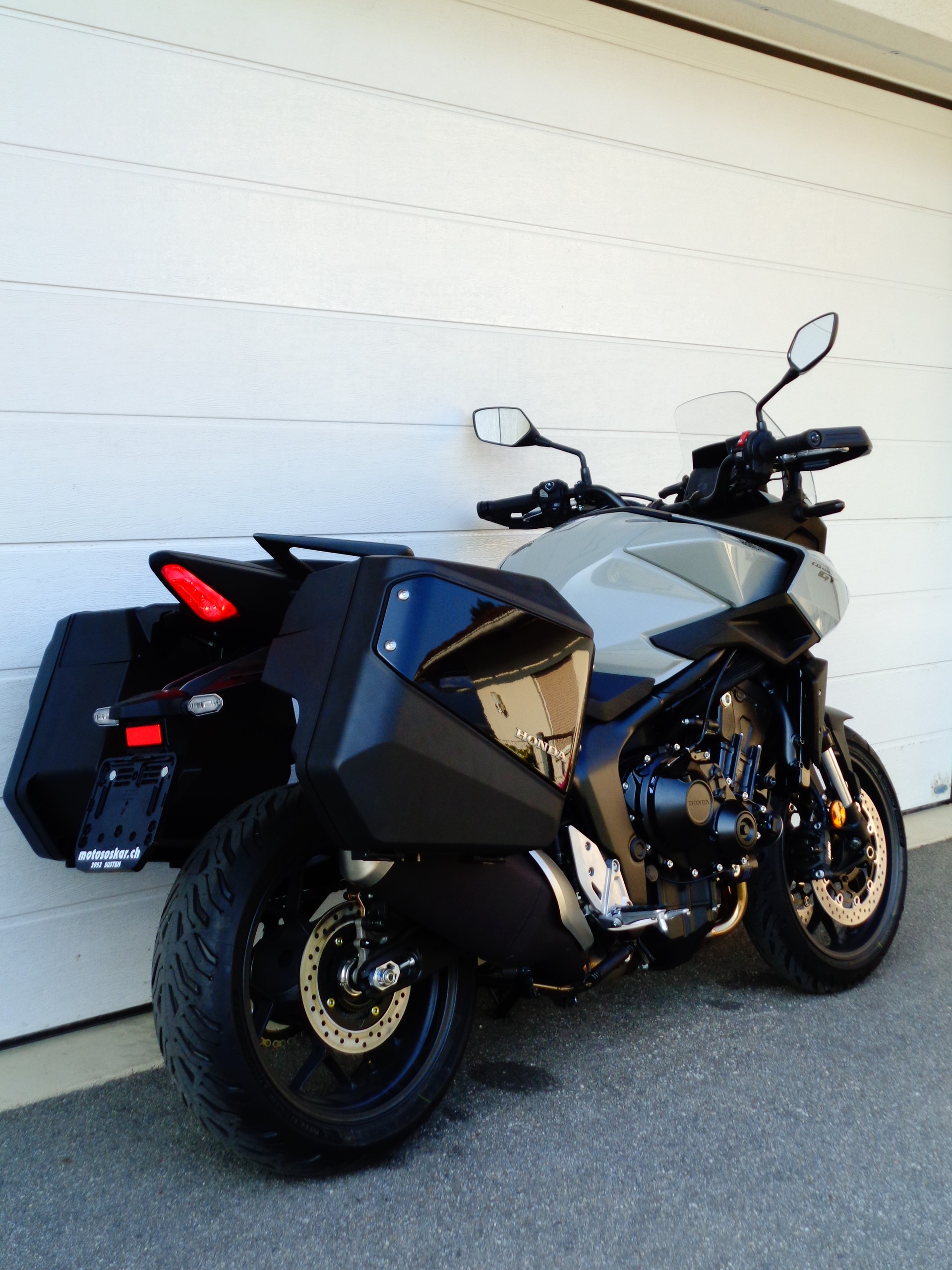 HONDA CB 1000 GT-image-3