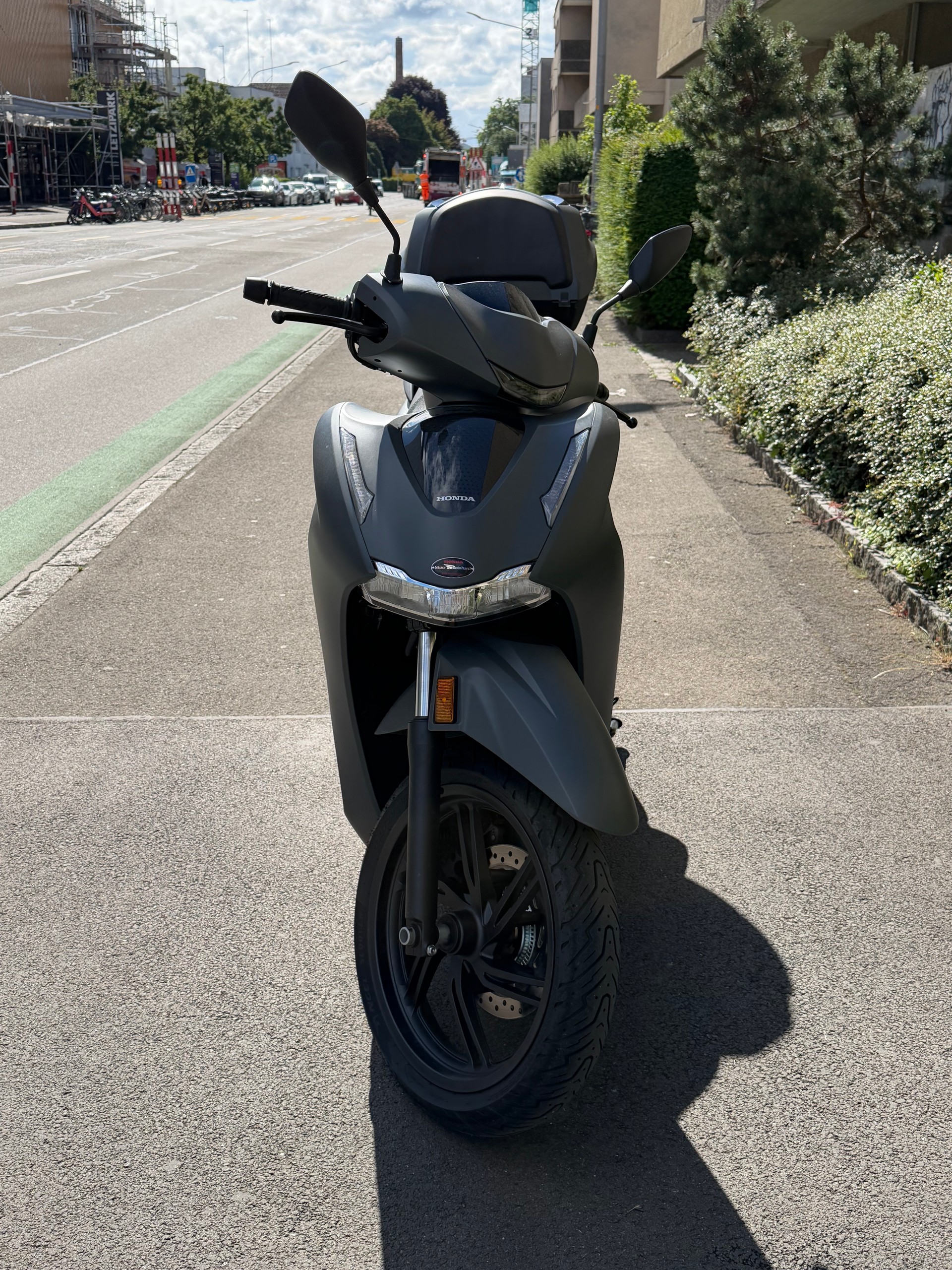 HONDA SH 350-image-1