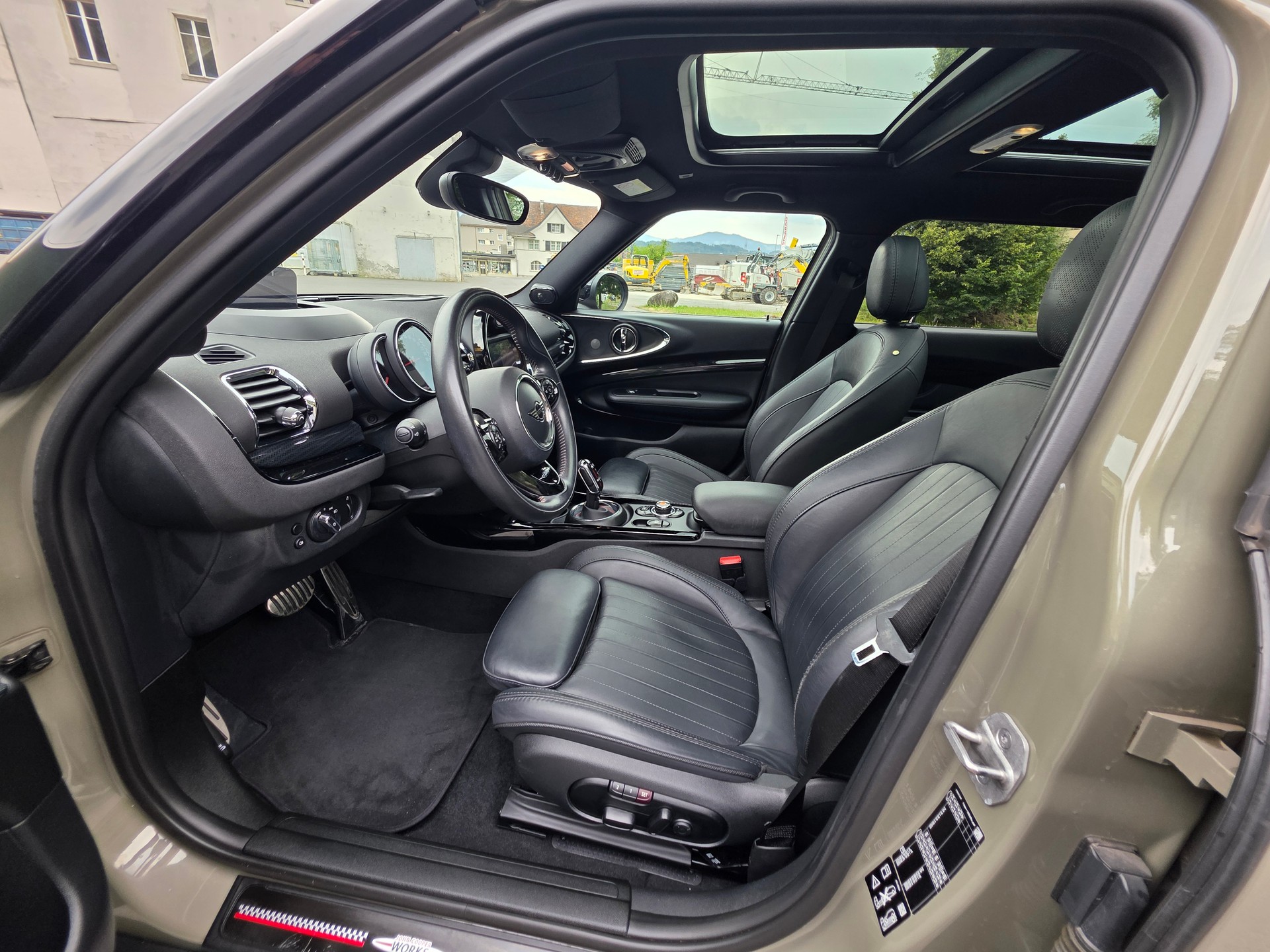 MINI Clubman Cooper John Cooper Works ALL4 Steptronic-image-25