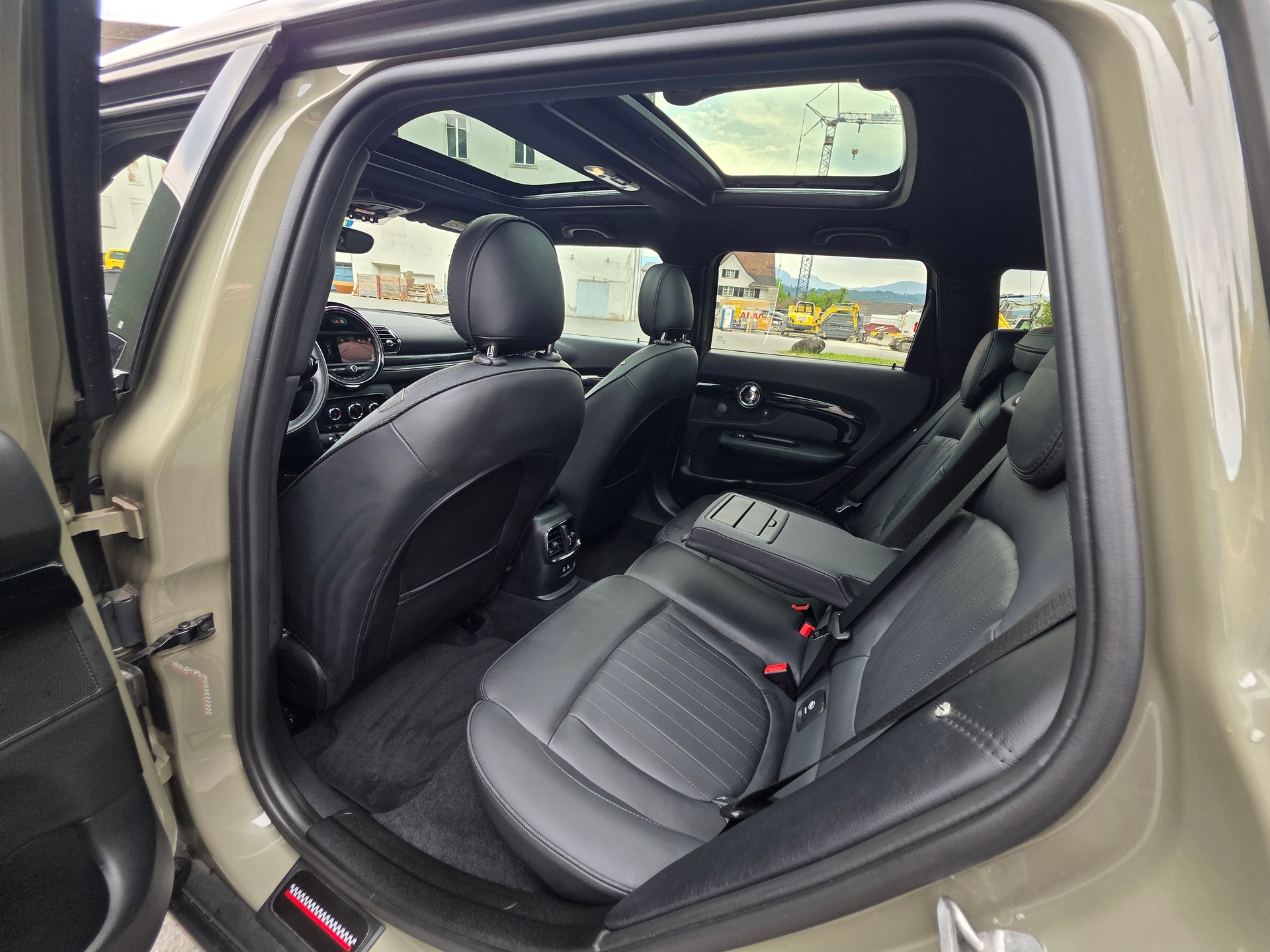 MINI Clubman Cooper John Cooper Works ALL4 Steptronic-image-26