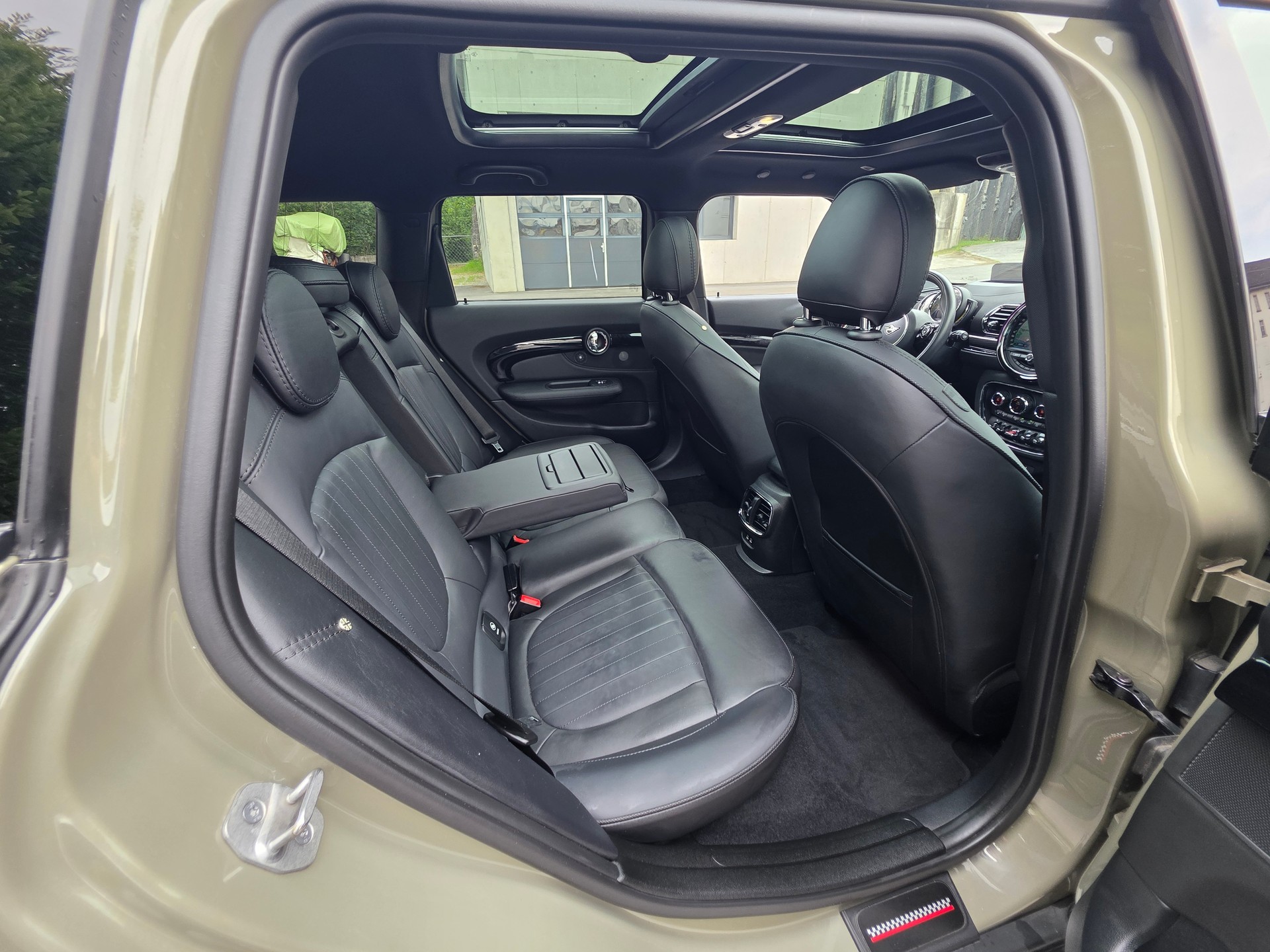 MINI Clubman Cooper John Cooper Works ALL4 Steptronic-image-27