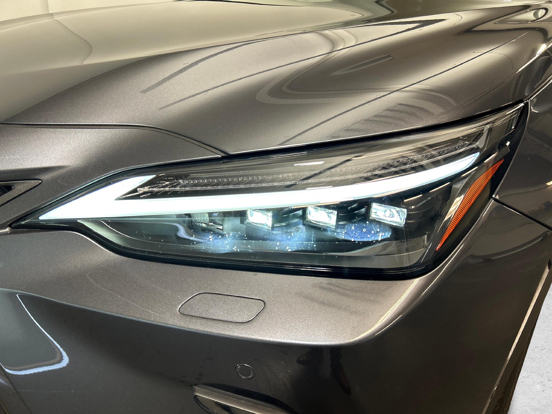 LEXUS NX 450h+ Excellence-image-16