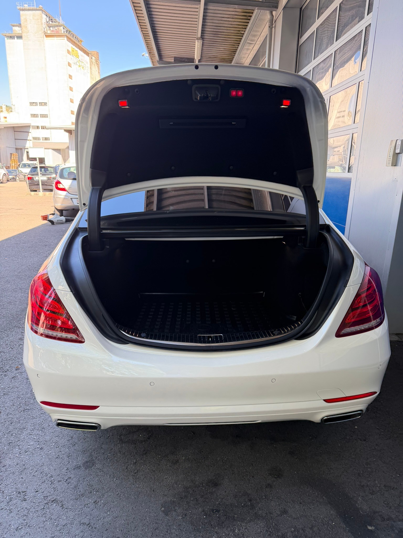 MERCEDES-BENZ S 500 L 4Matic 7G-Tronic-image-14