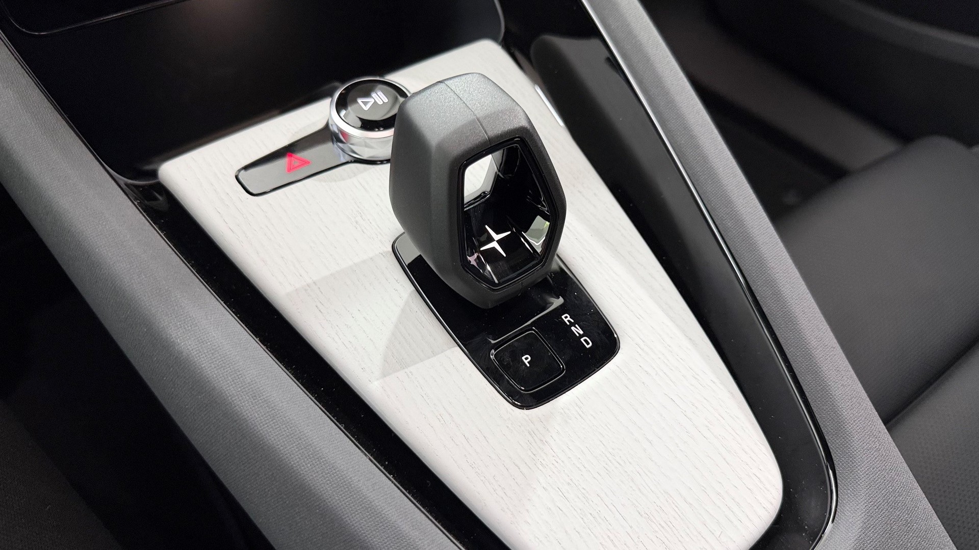 POLESTAR 2 Long Range Dual Motor Prime-image-11