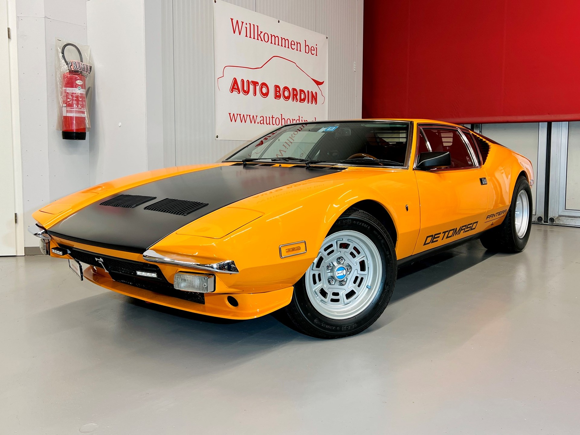 DE TOMASO PANTERA L 874 ORANGE/BLACK VETERAN