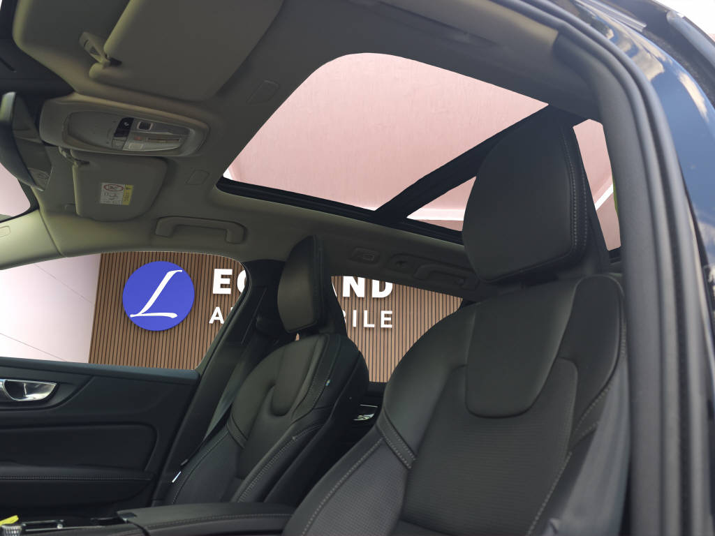 VOLVO V60 2.0 T6 TE Ultra Bright eAWD-image-11