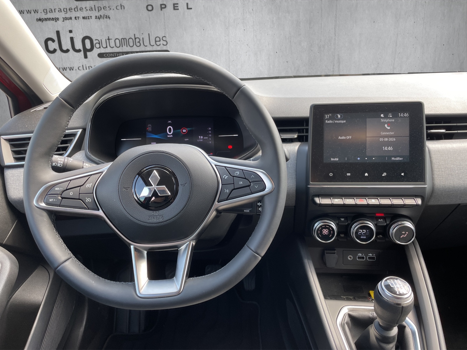 MITSUBISHI Colt 1.0 Invite-image-9