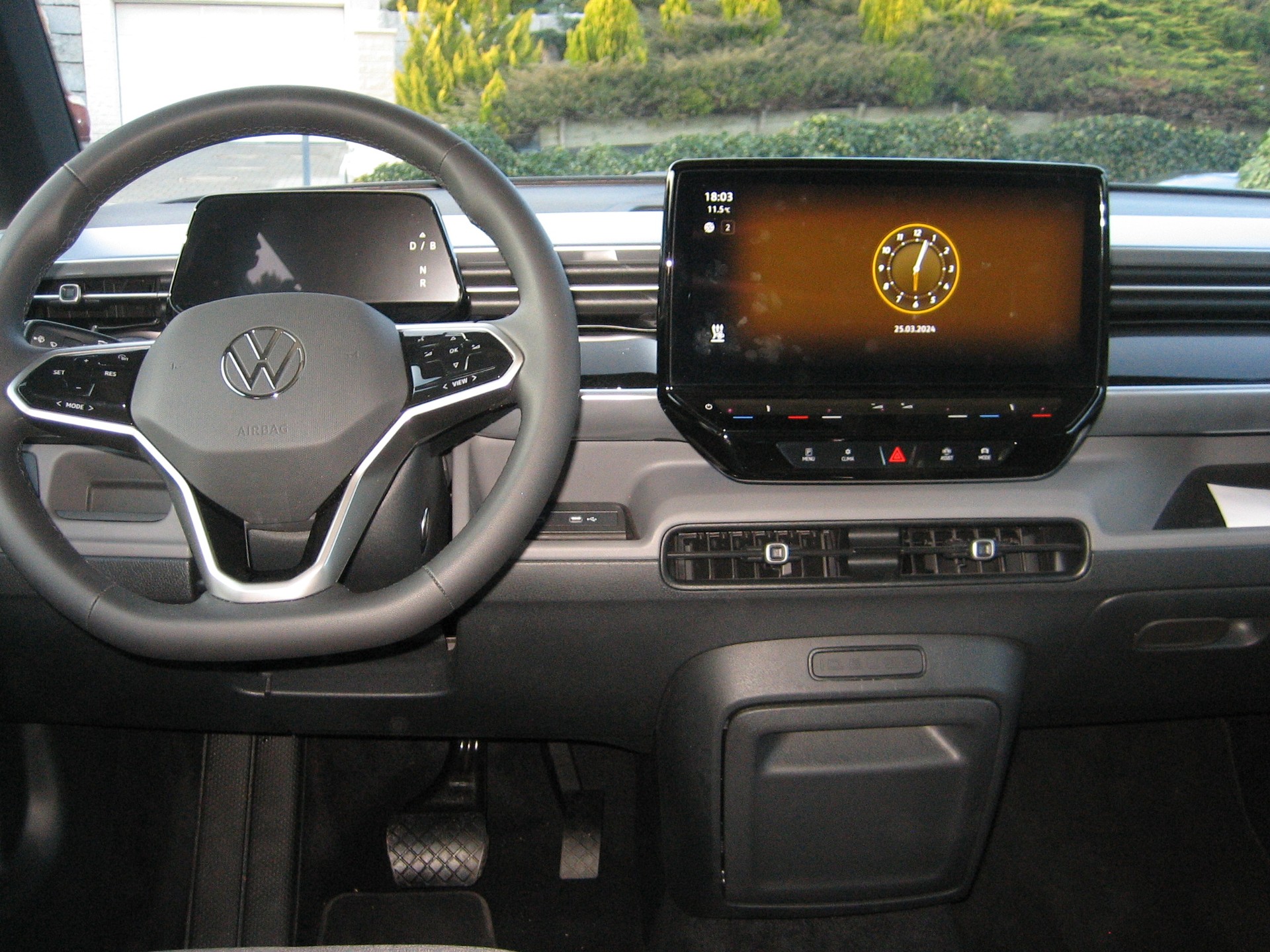VW ID.BUZZ-image-4
