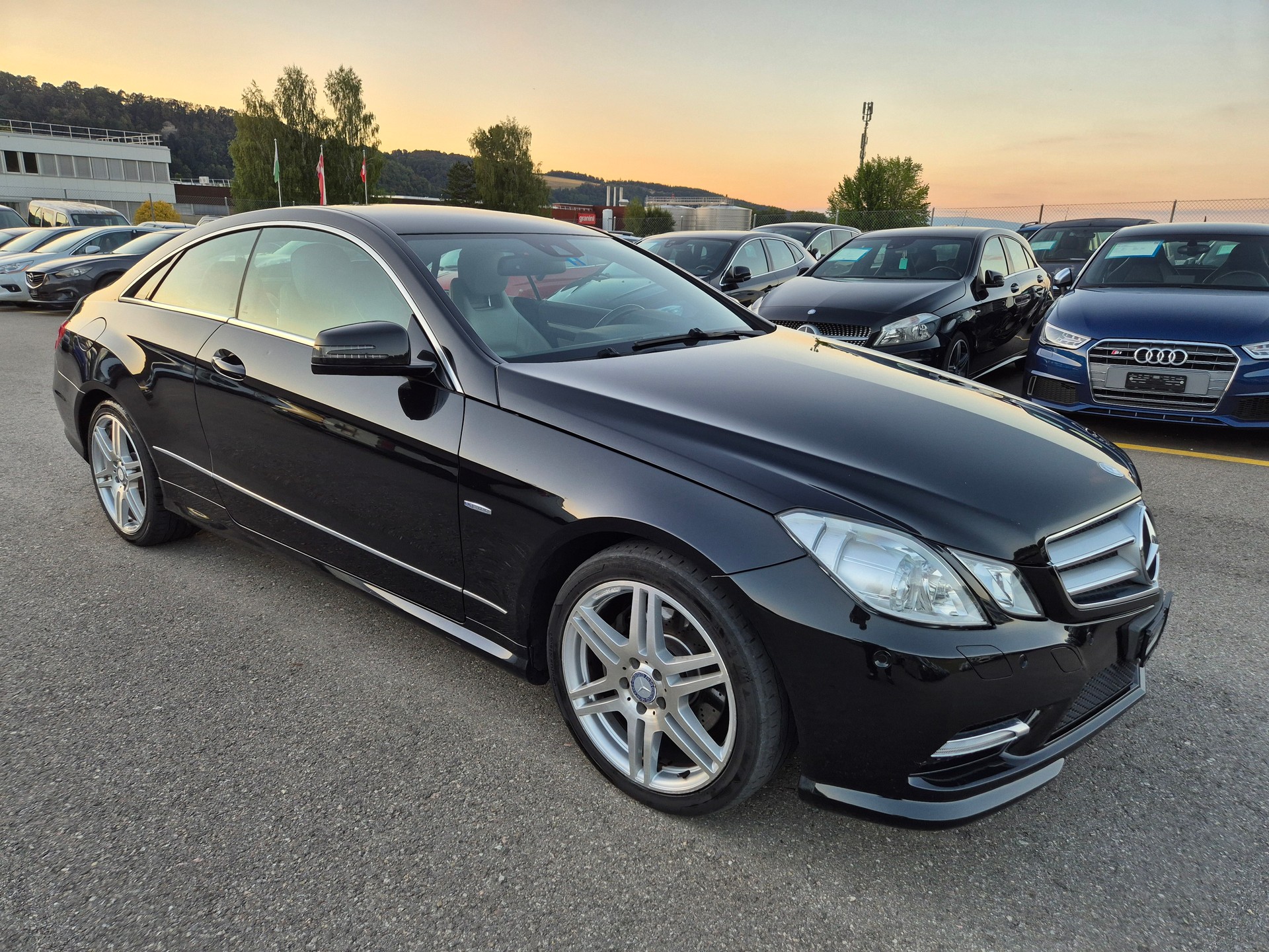 MERCEDES-BENZ E 220 CDI BlueEfficiency