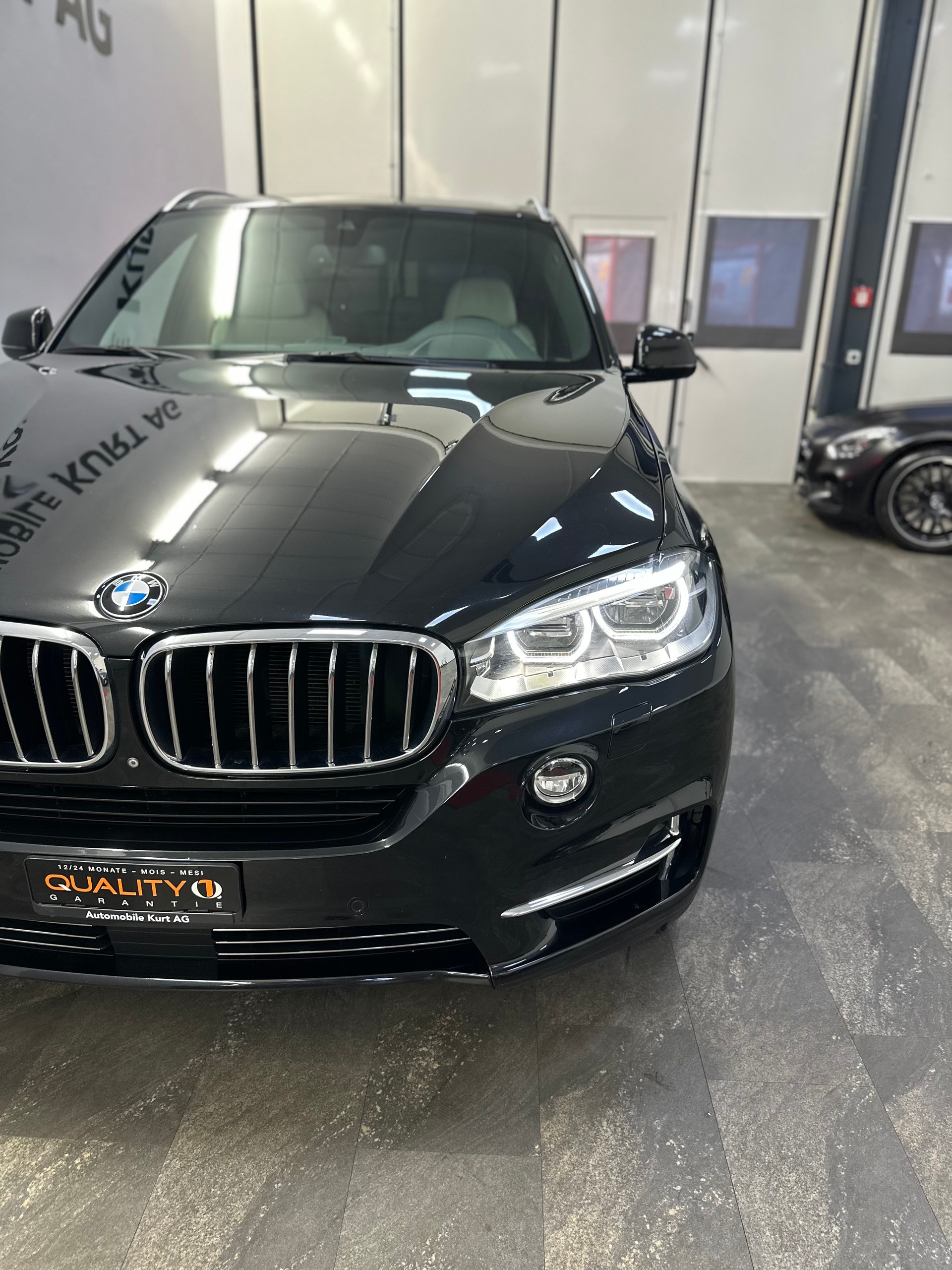 BMW X5 xDrive 50i Steptronic-image-7