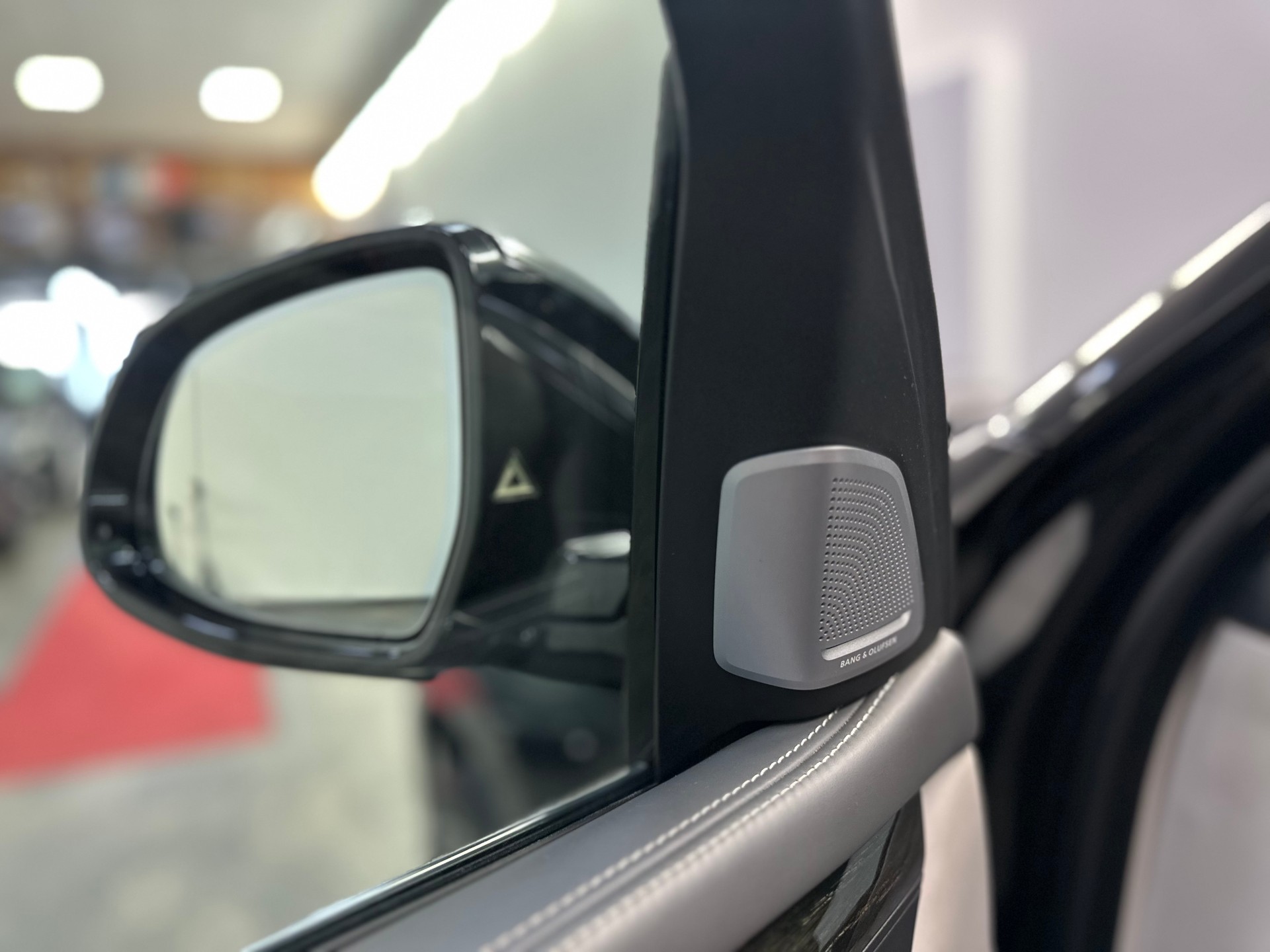 BMW X5 xDrive 50i Steptronic-image-17