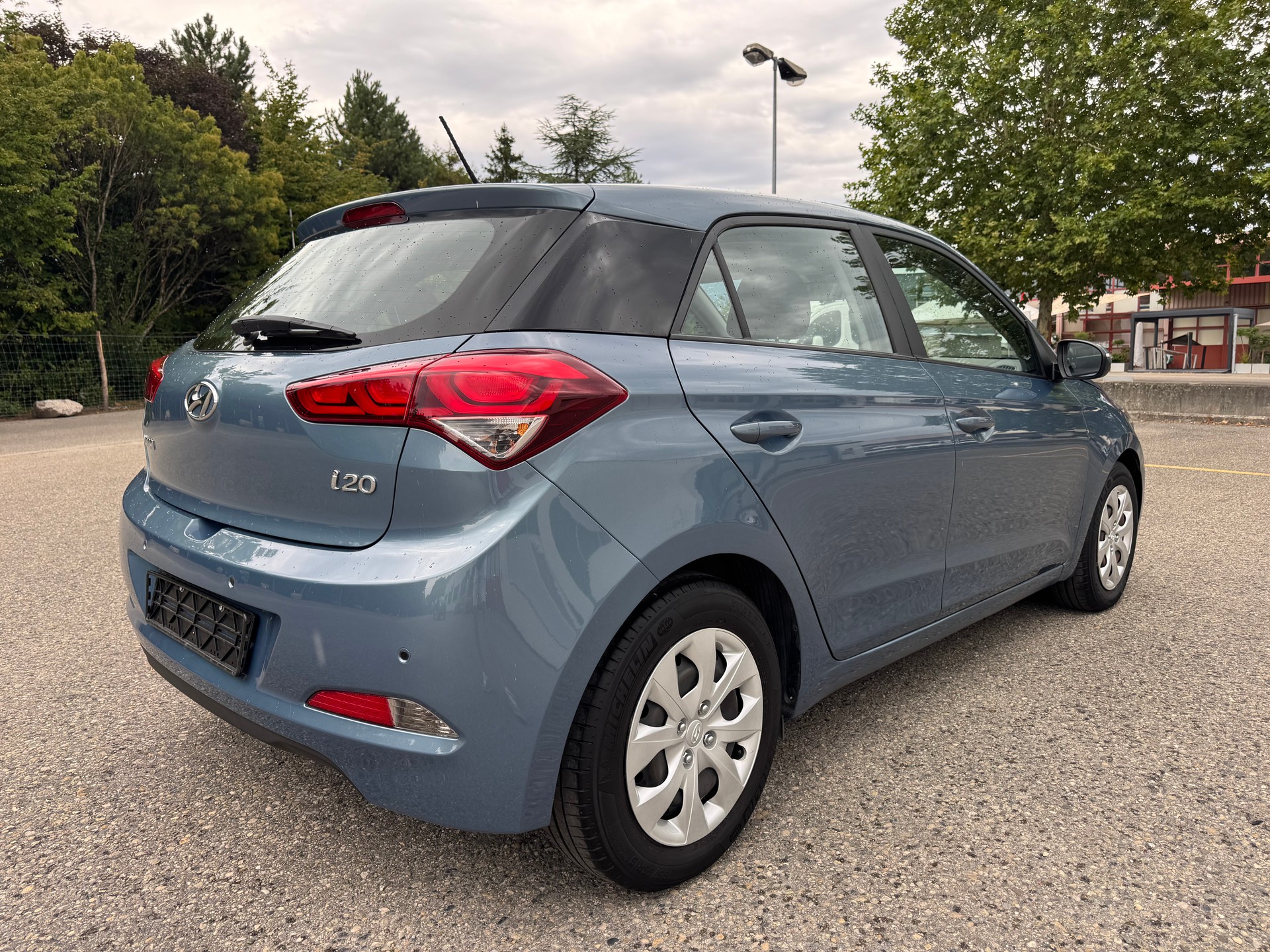 HYUNDAI i20 1.4 Amplia Automatic-image-6
