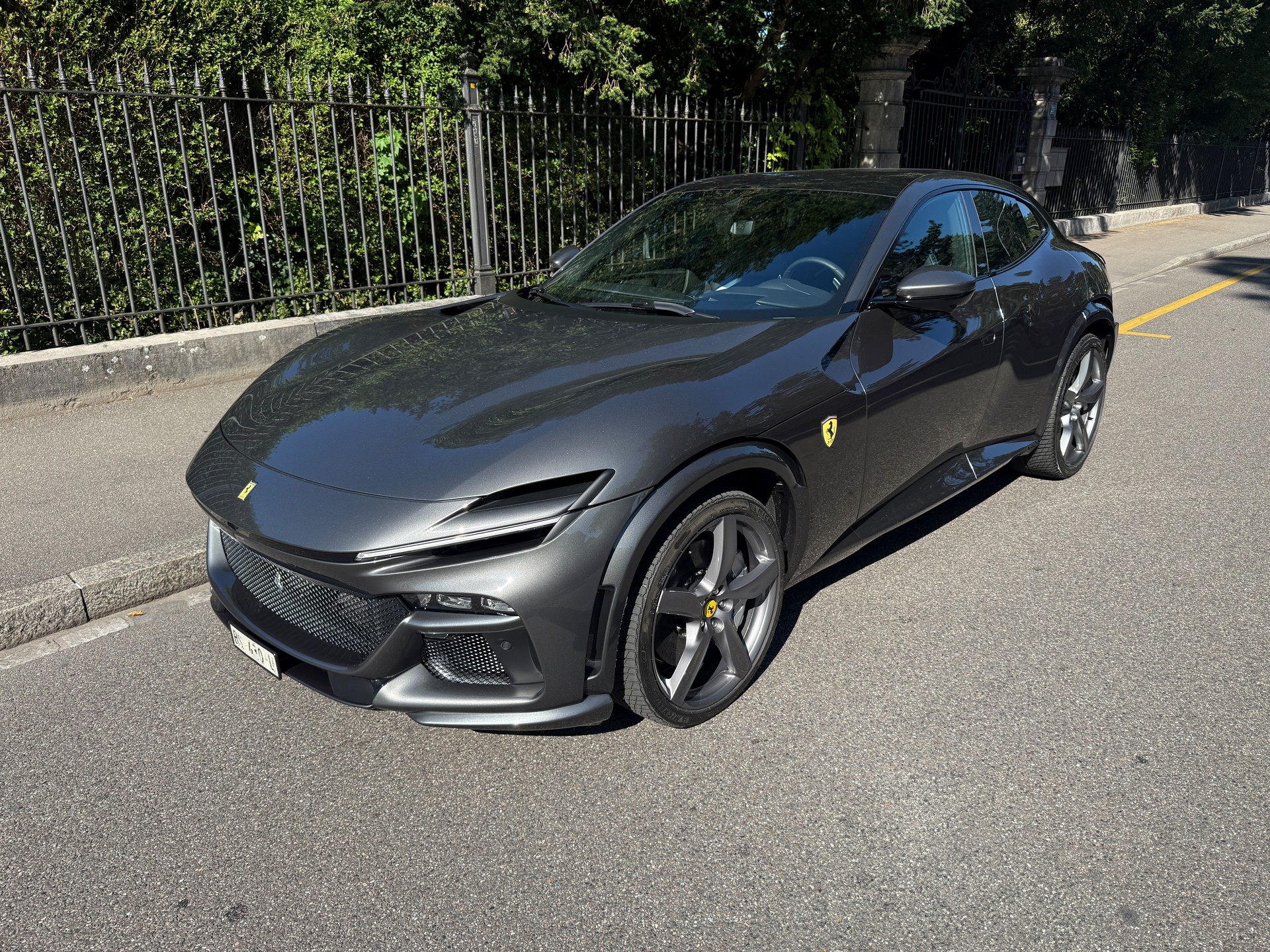 FERRARI Purosangue 6.5 V12