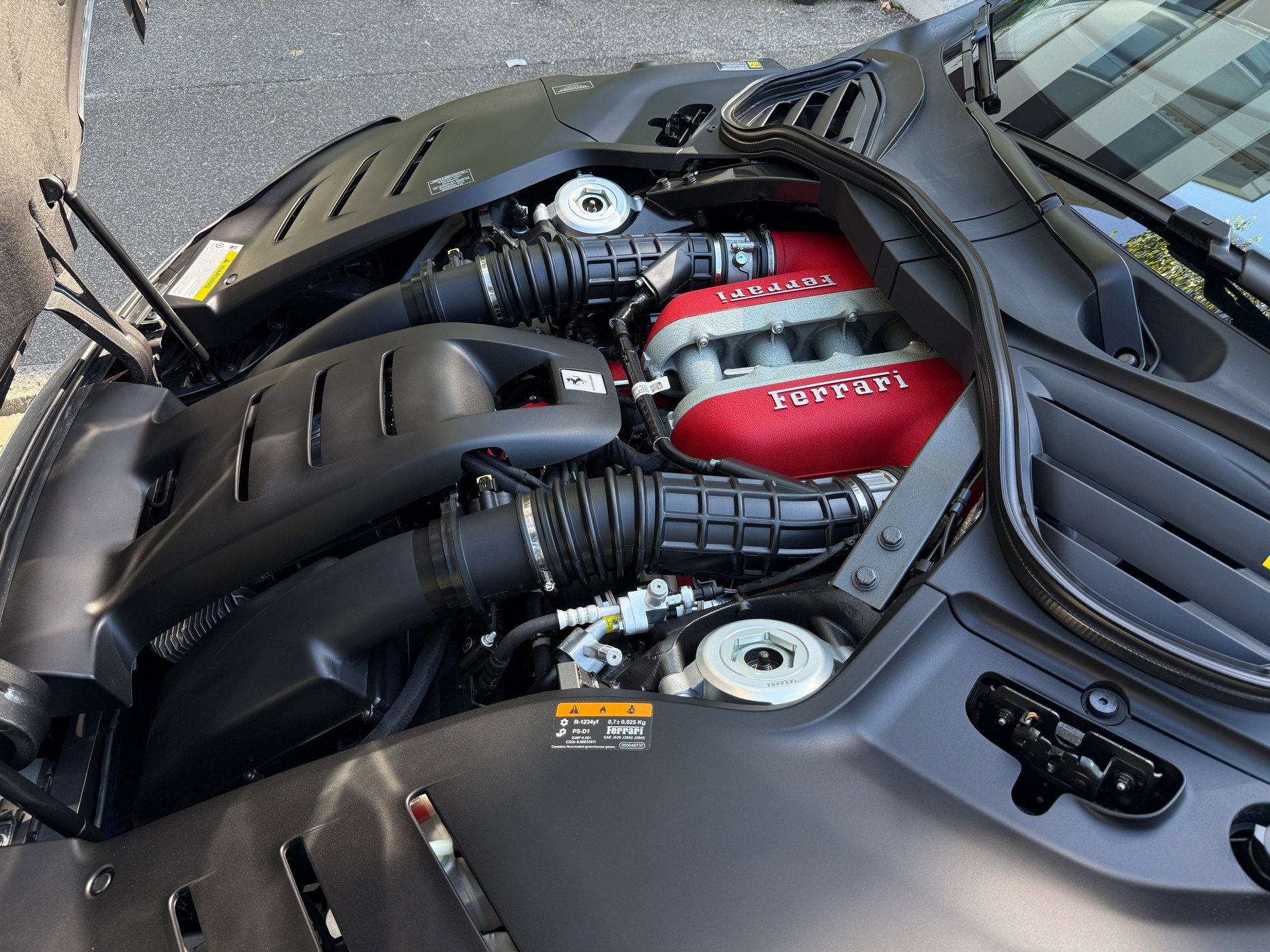 FERRARI Purosangue 6.5 V12-image-13